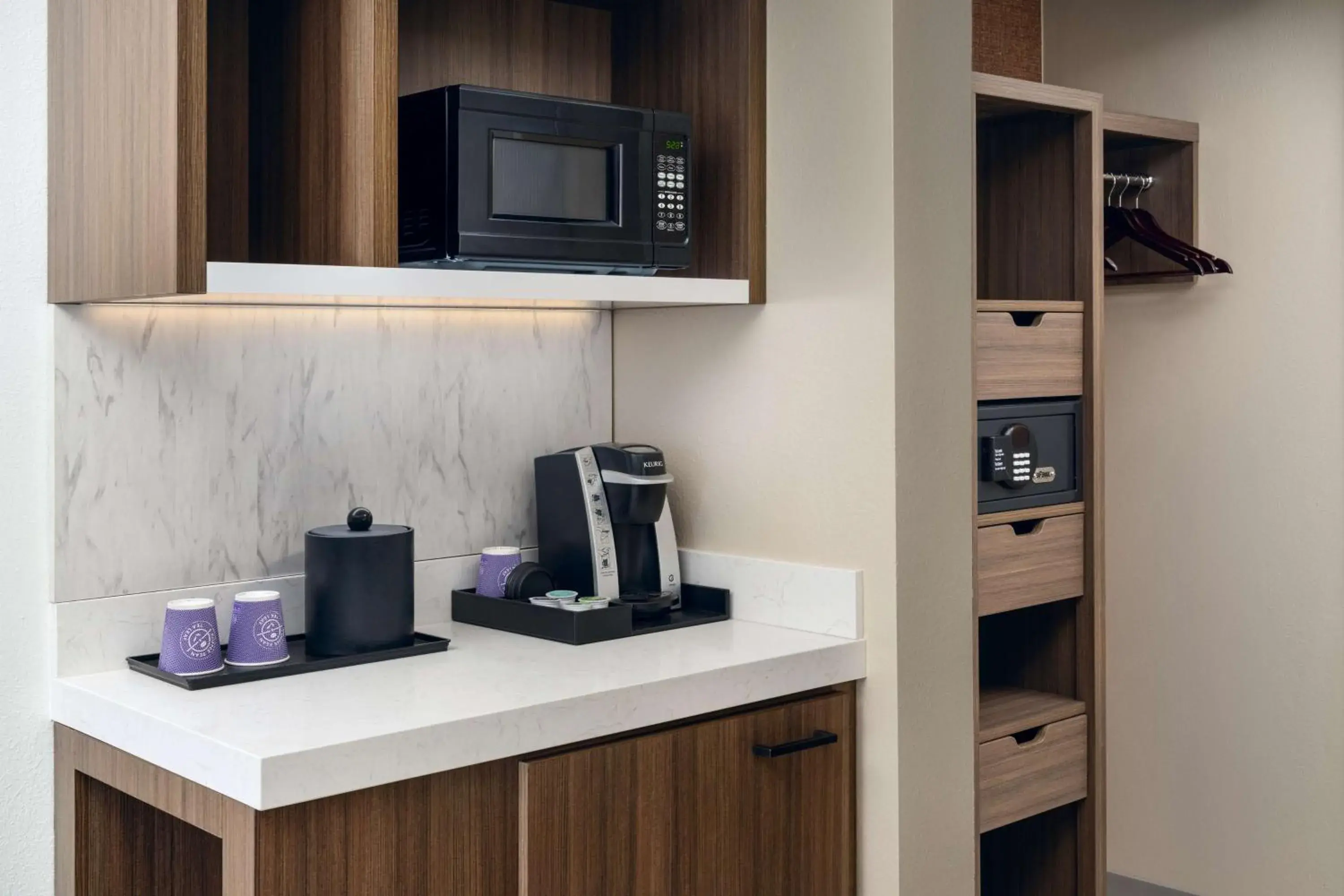 Photo of the whole room in Hilton Garden Inn Huntsville South/Redstone Arsenal Photo of the whole room in Hilton Garden Inn Huntsville South/Redstone Arsenal