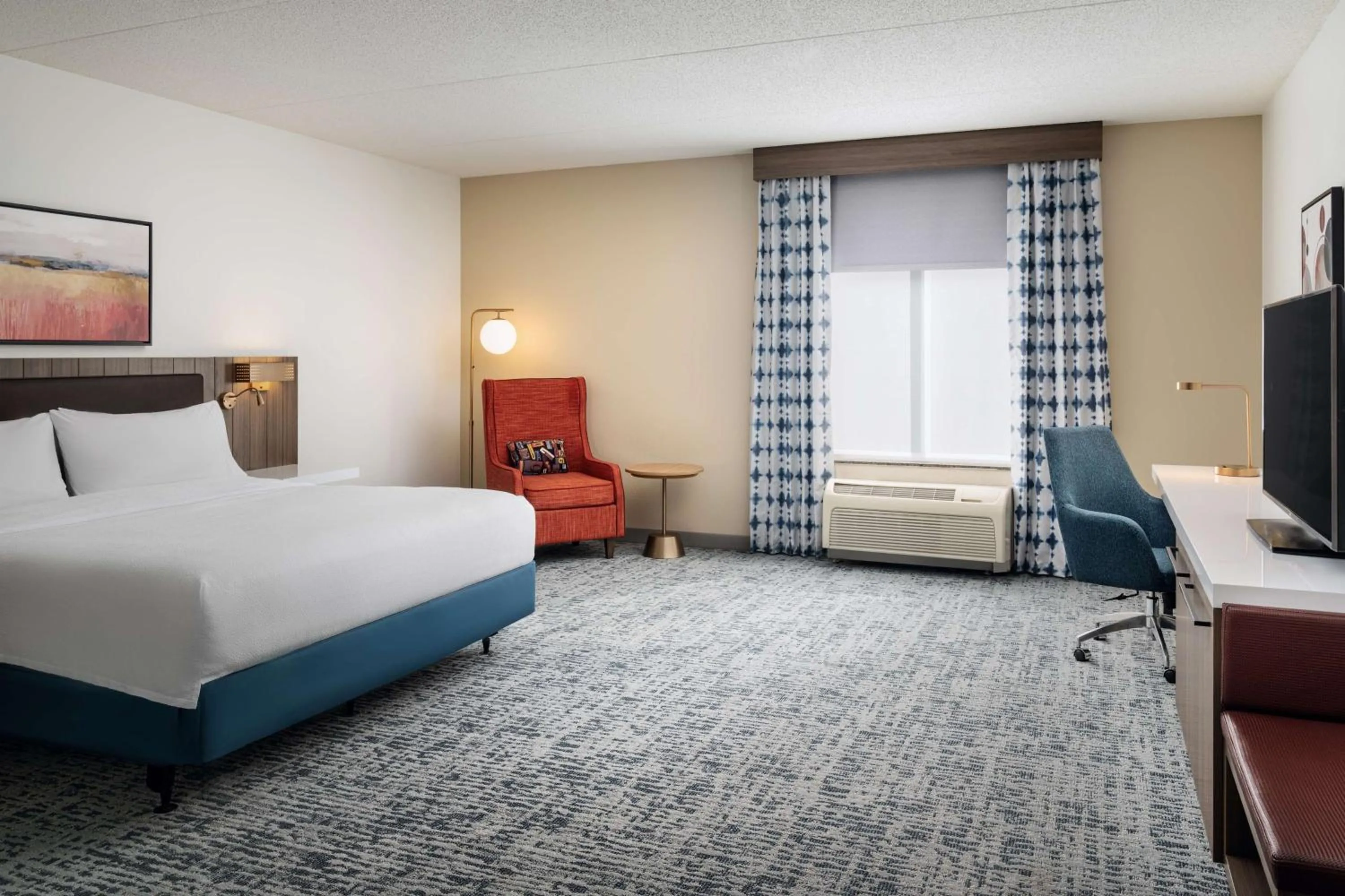 Bed in Hilton Garden Inn Huntsville South/Redstone Arsenal