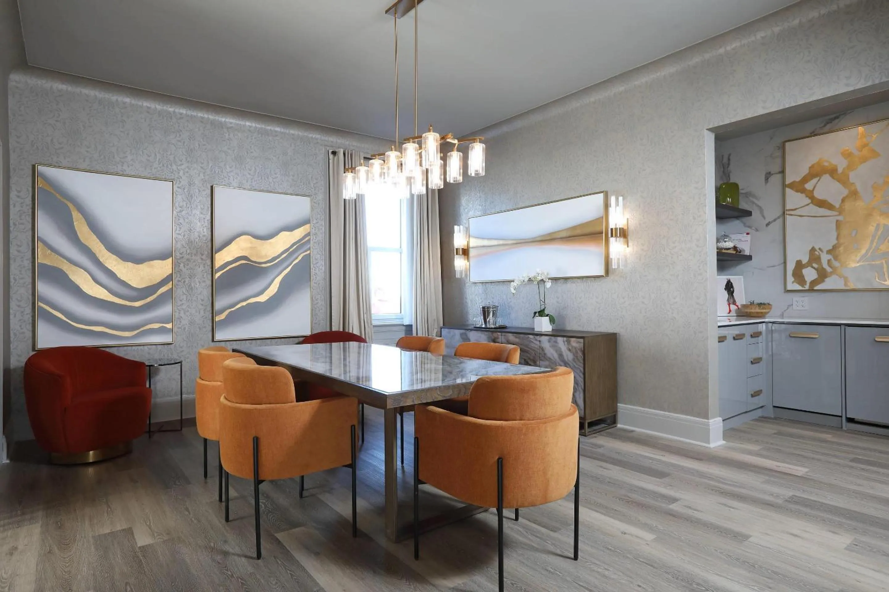 Bedroom in The Fort Garry Hotel, Spa and Conference Centre, an Ascend Collection Hotel