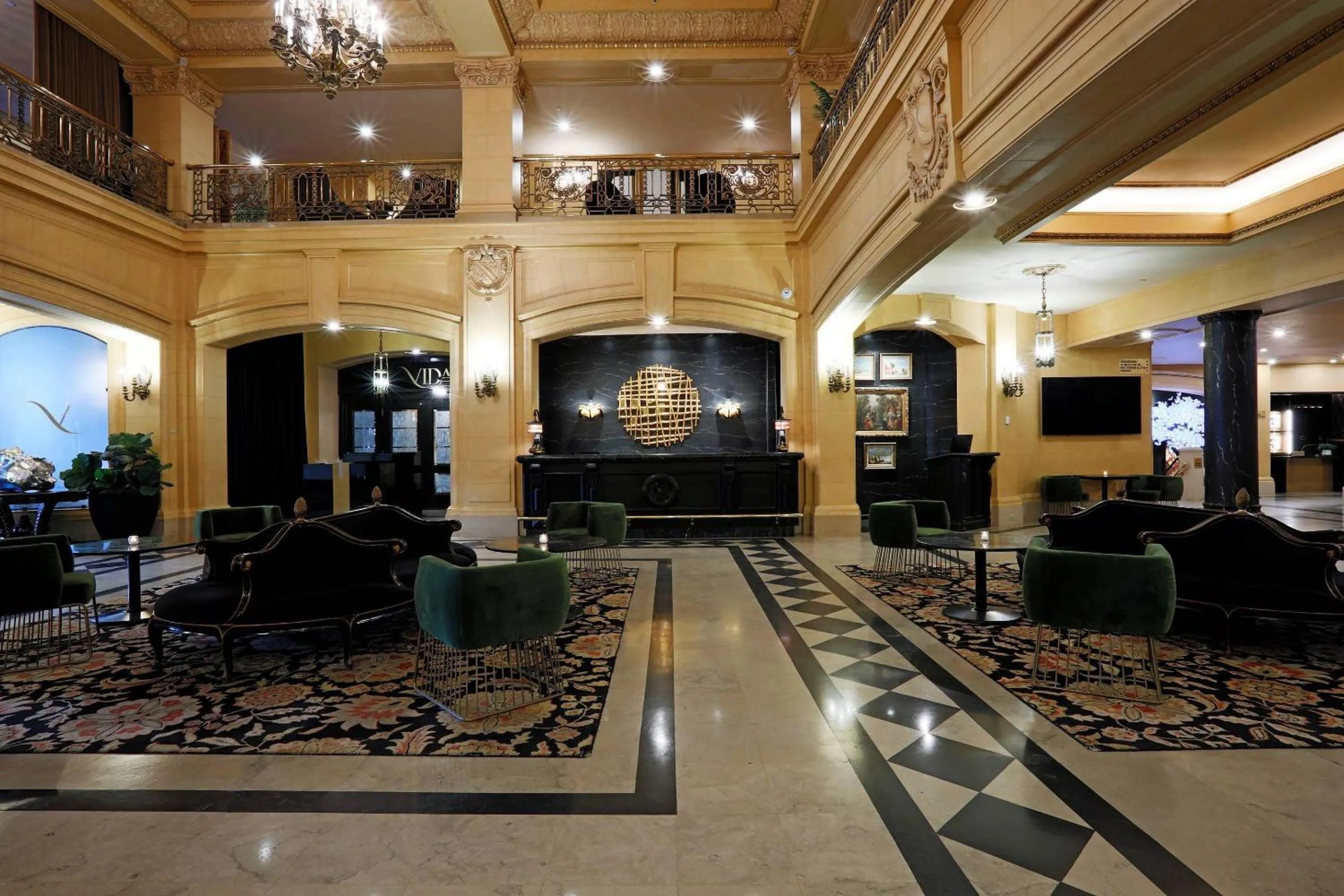 Lobby or reception in The Fort Garry Hotel, Spa and Conference Centre, an Ascend Collection Hotel