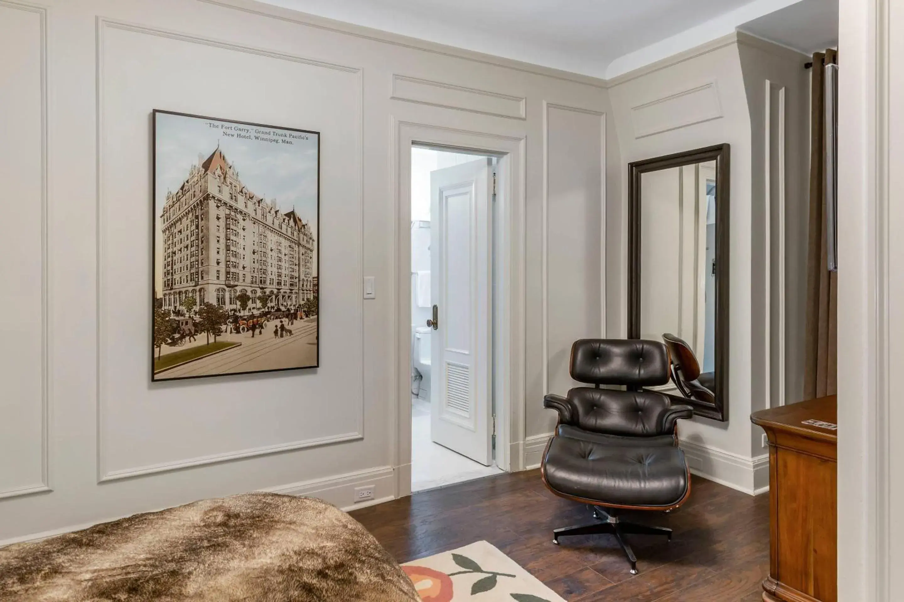 Bedroom in The Fort Garry Hotel, Spa and Conference Centre, an Ascend Collection Hotel Bedroom in The Fort Garry Hotel, Spa and Conference Centre, an Ascend Collection Hotel