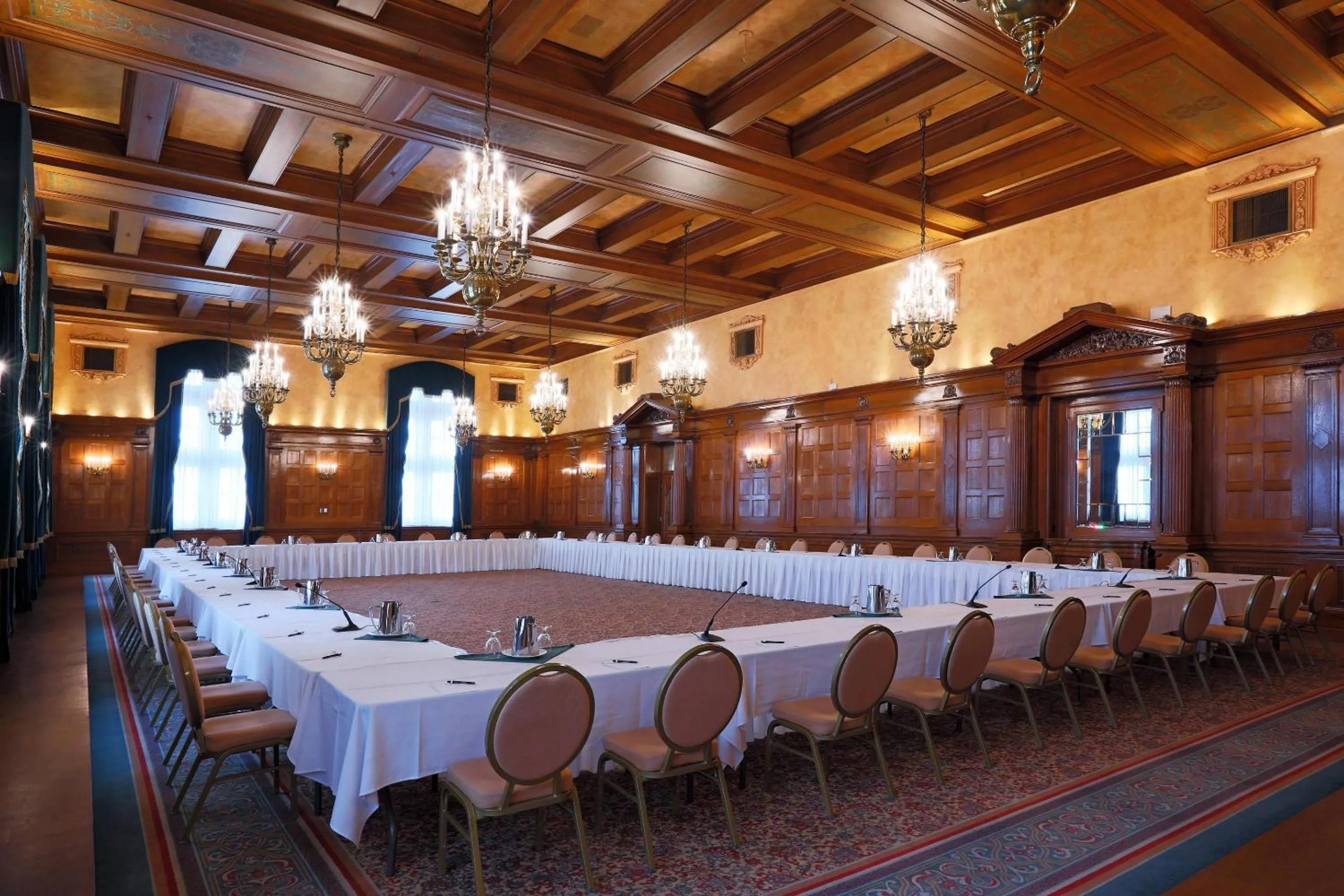 The Fort Garry Hotel, Spa and Conference Centre, an Ascend Collection Hotel