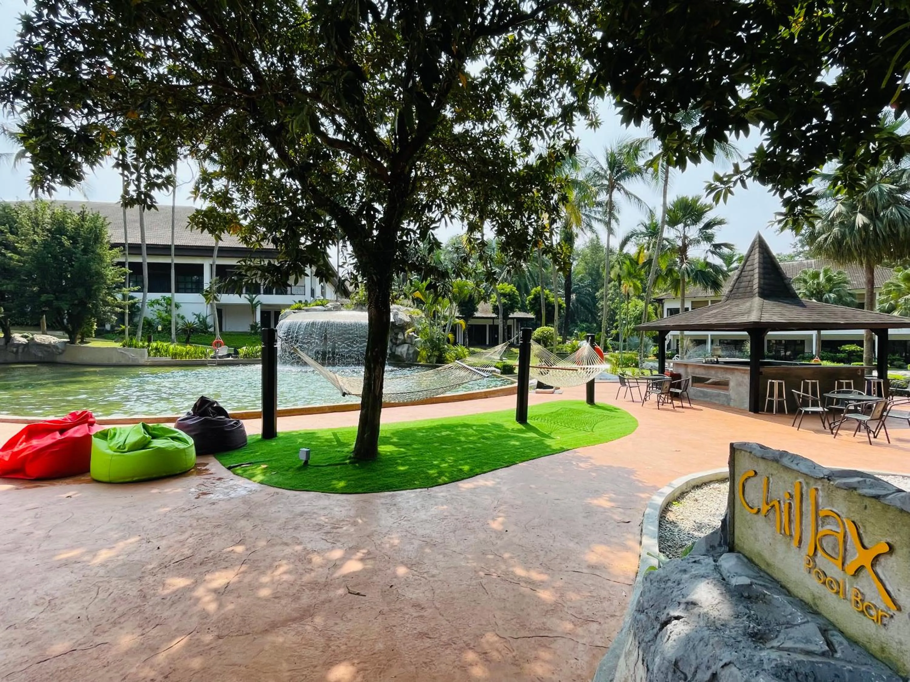 Restaurant/places to eat in Cyberview Resort & Spa