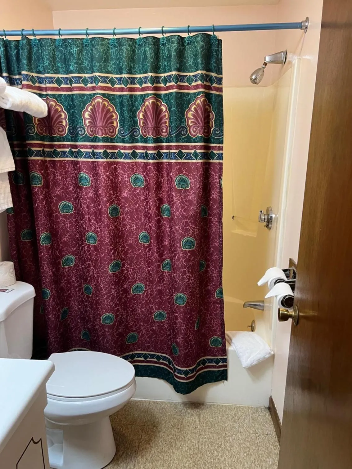 Bathroom in Atlantic Motel