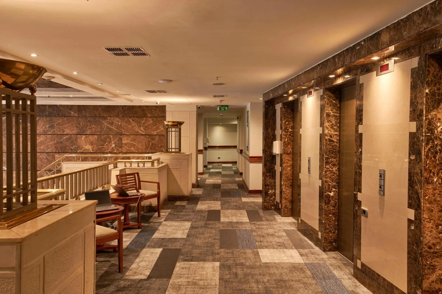 Seating area in Plaza El Bosque Ebro