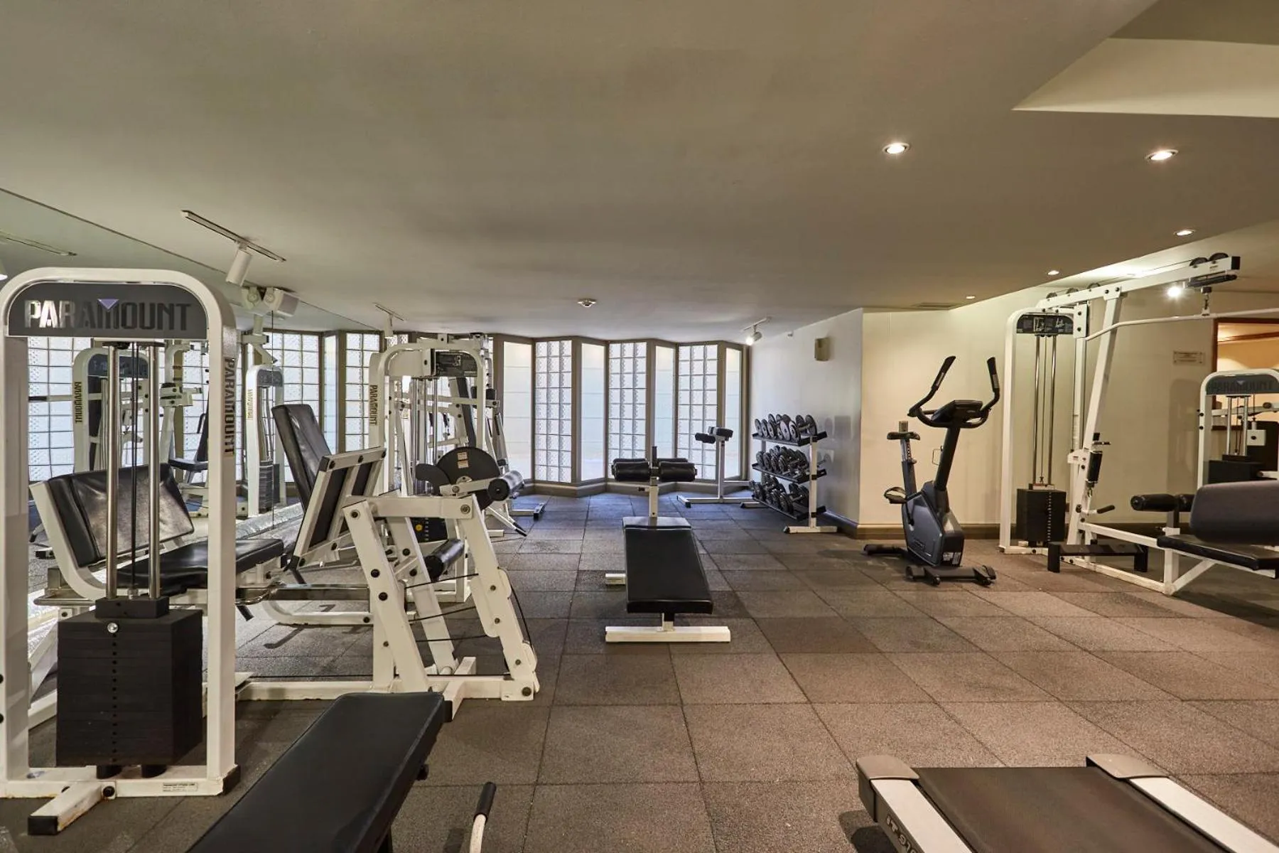 Fitness centre/facilities in Plaza El Bosque Ebro