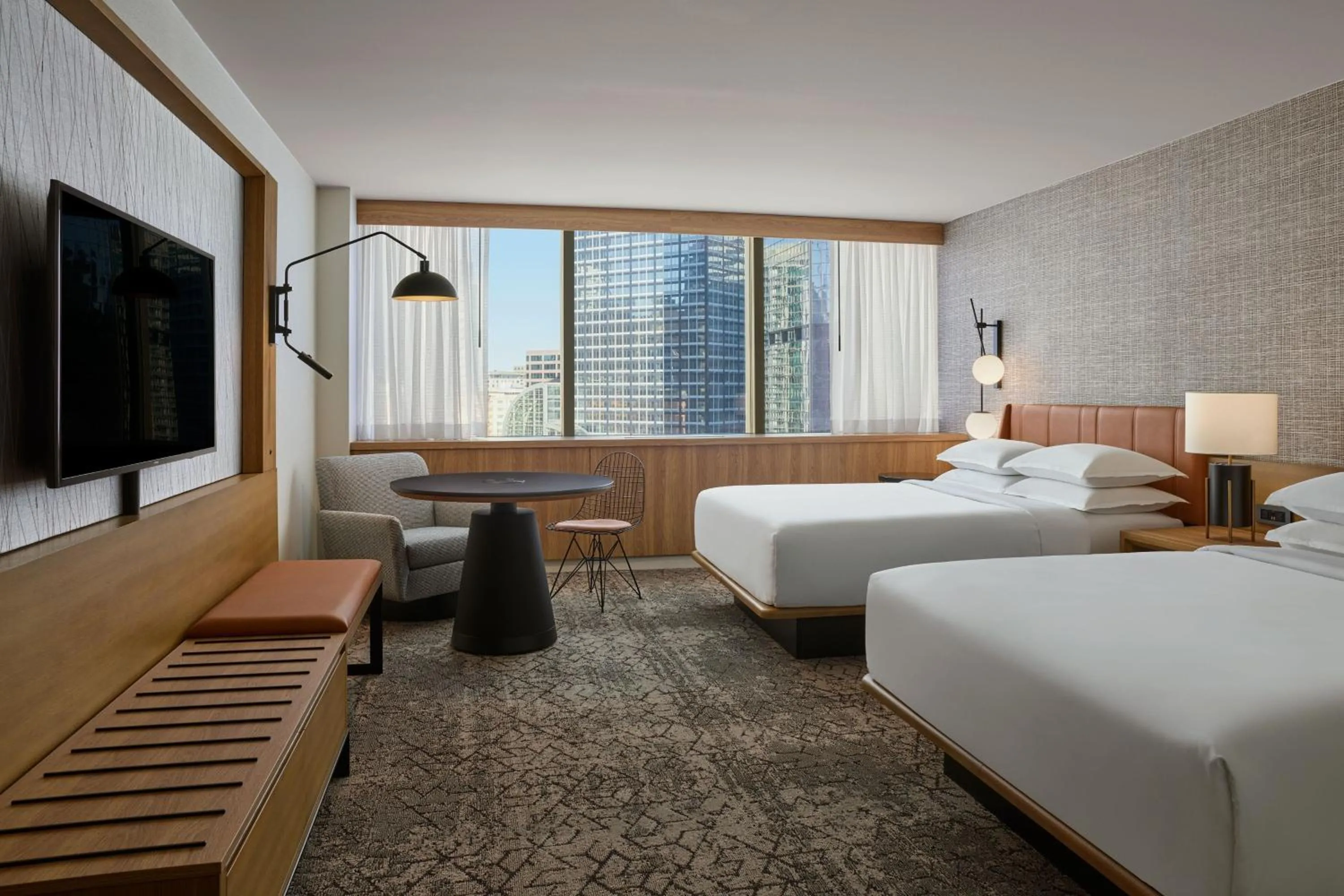 Photo of the whole room, Bed in Sheraton Denver Downtown Hotel