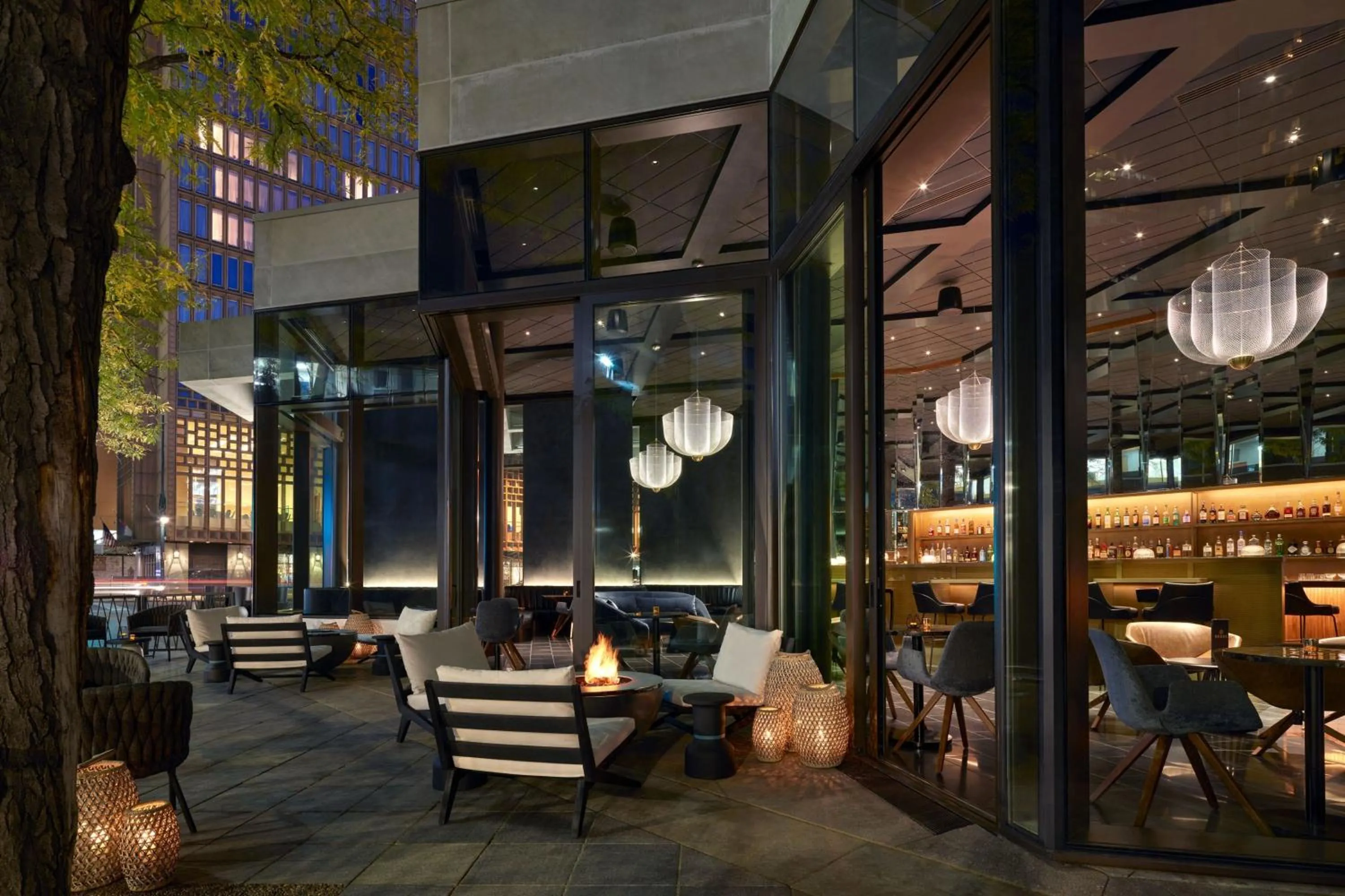 Lounge or bar in Sheraton Denver Downtown Hotel