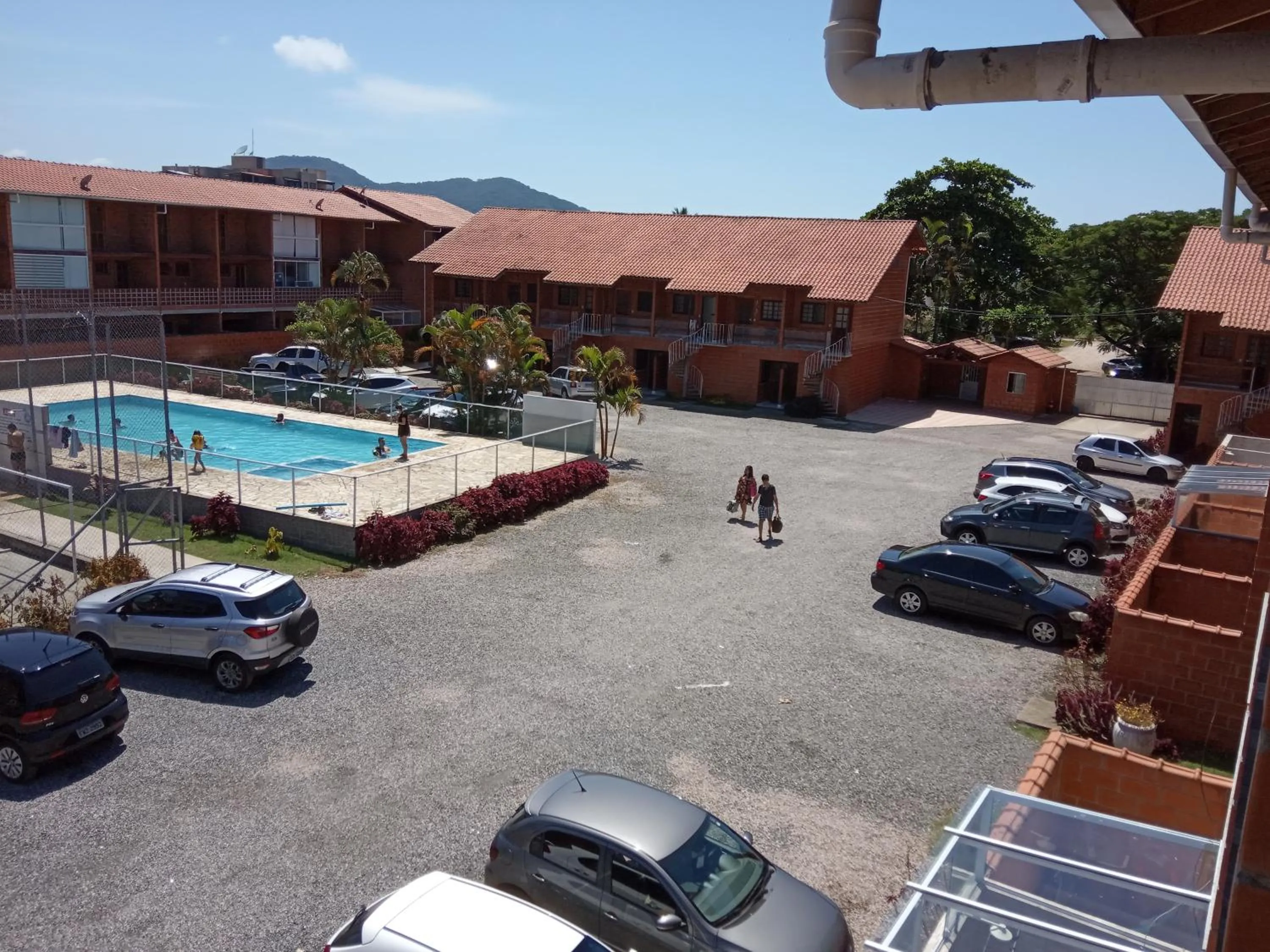 Pool view in Maranduba Ville II