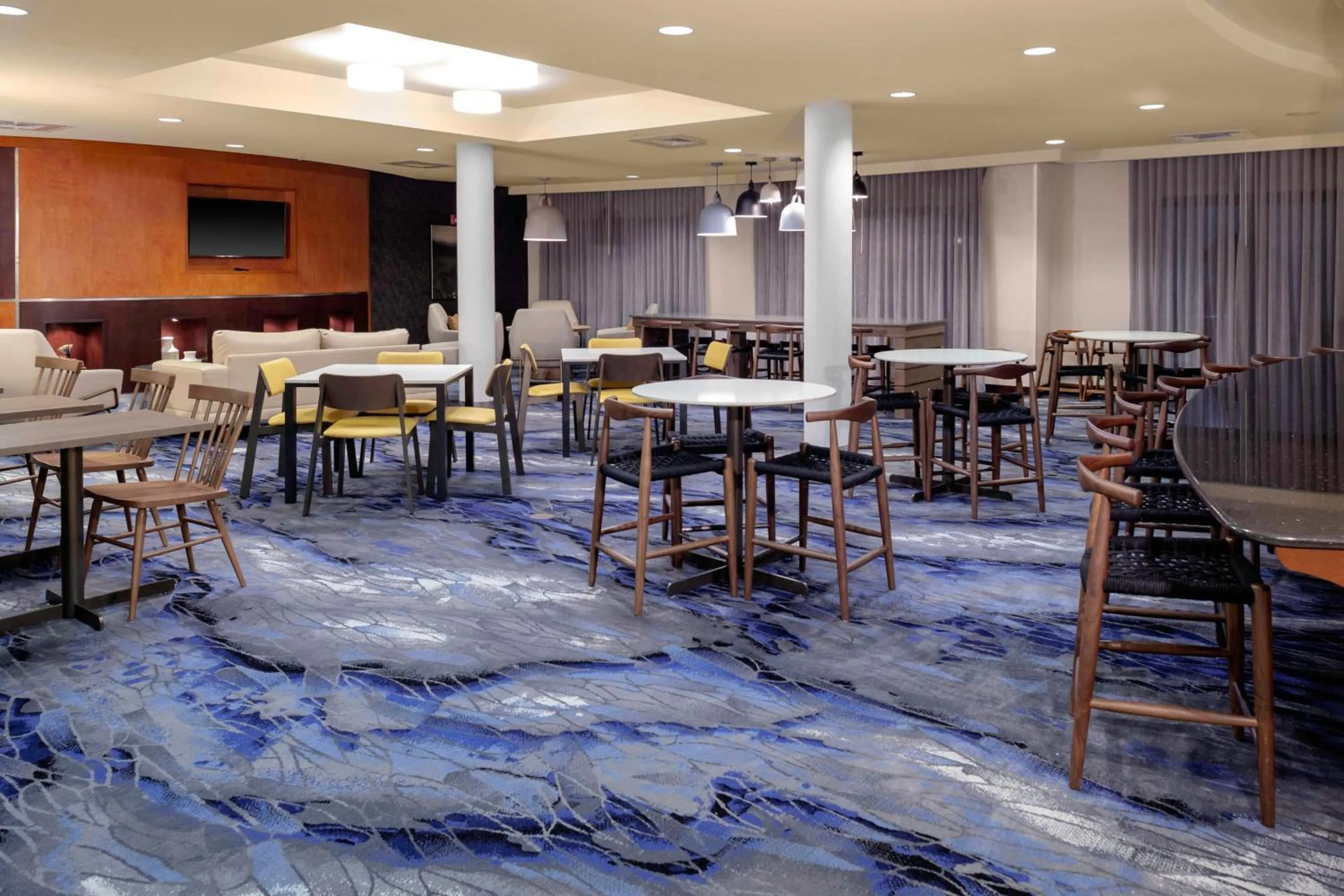 Breakfast in Fairfield Inn & Suites by Marriott Matthews Charlotte