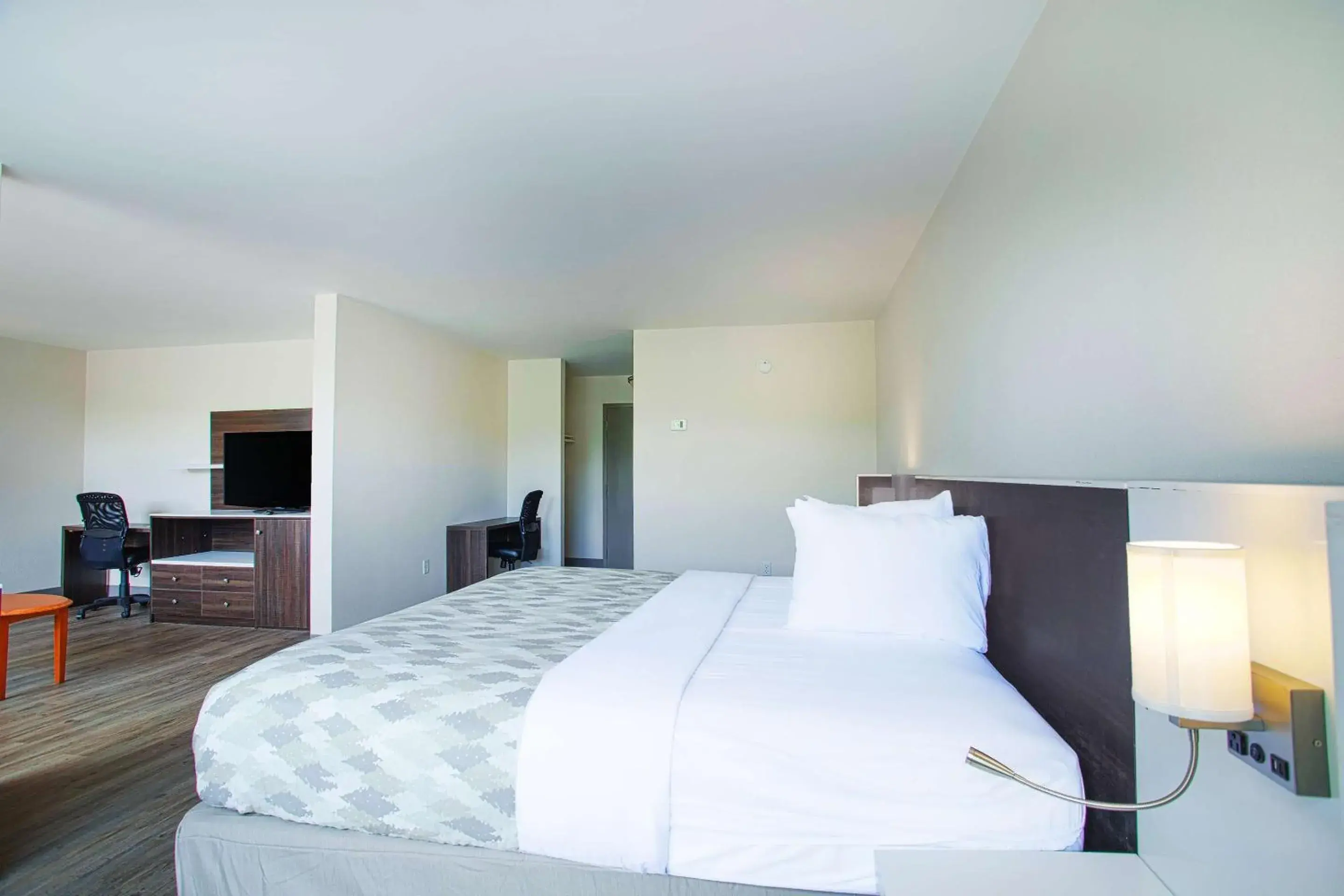 Bedroom, Bed in Americas Best Value Inn Winston-Salem Bedroom, Bed in Americas Best Value Inn Winston-Salem