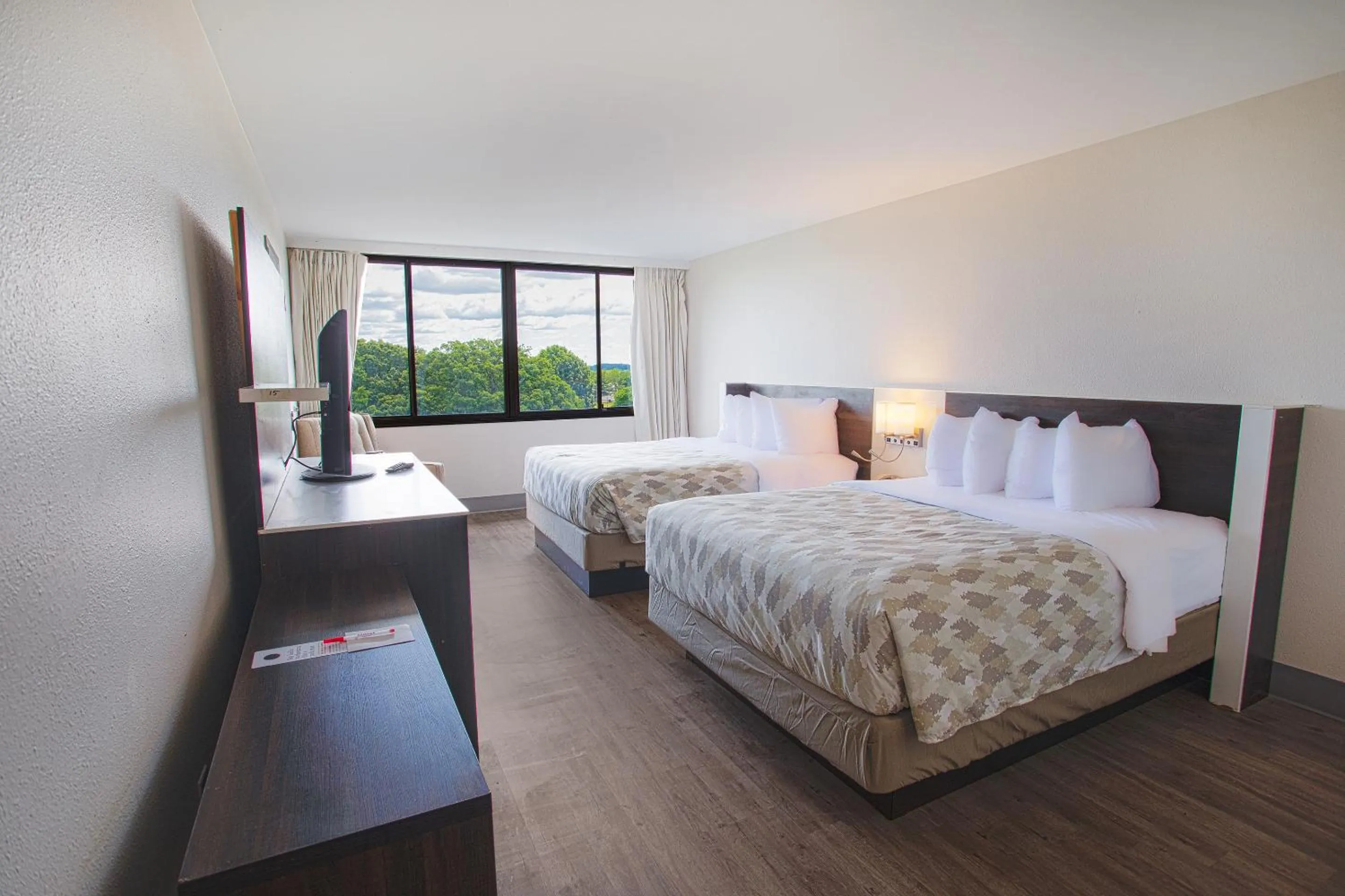 Bed in Americas Best Value Inn Winston-Salem