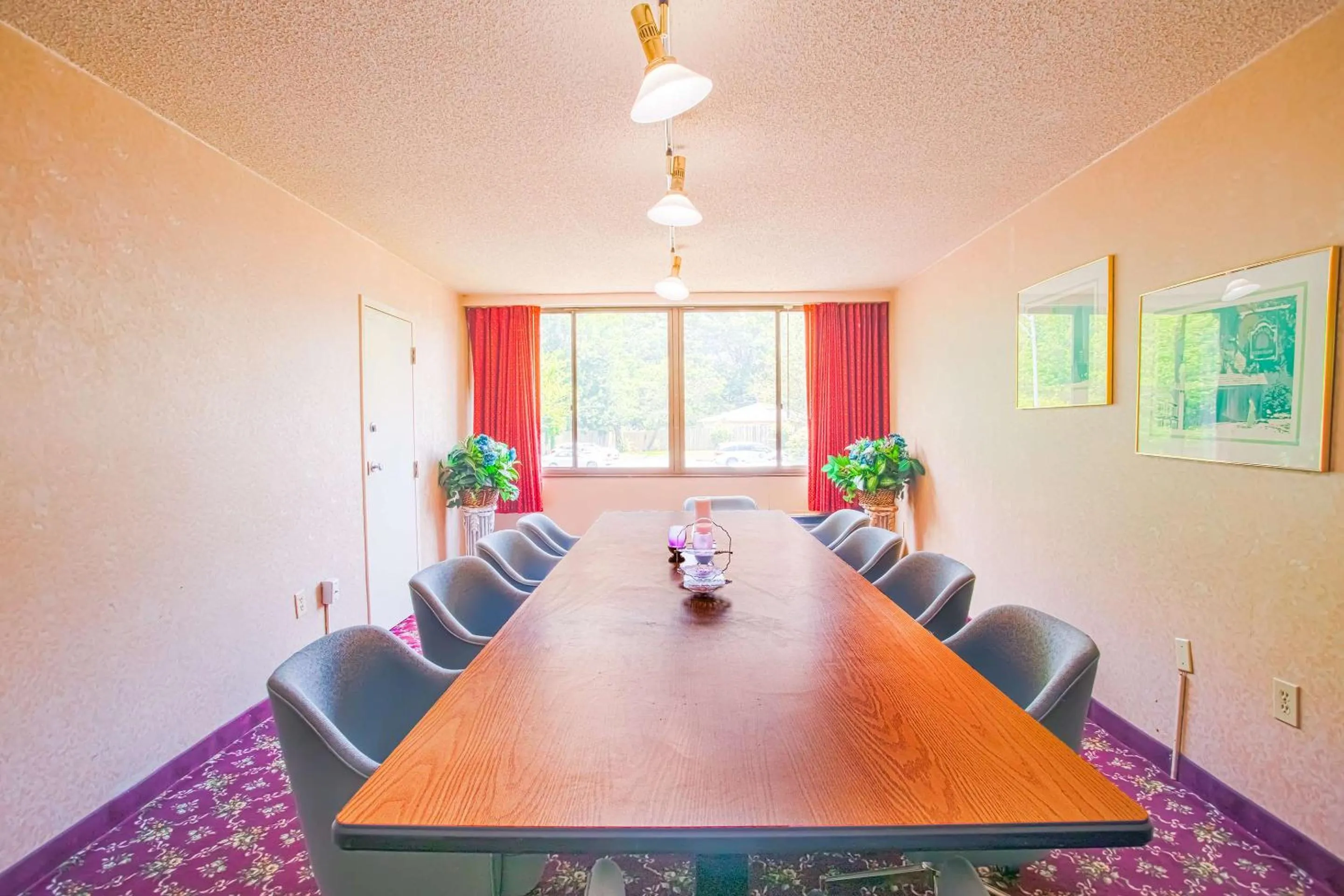 Meeting/conference room in Americas Best Value Inn Winston-Salem