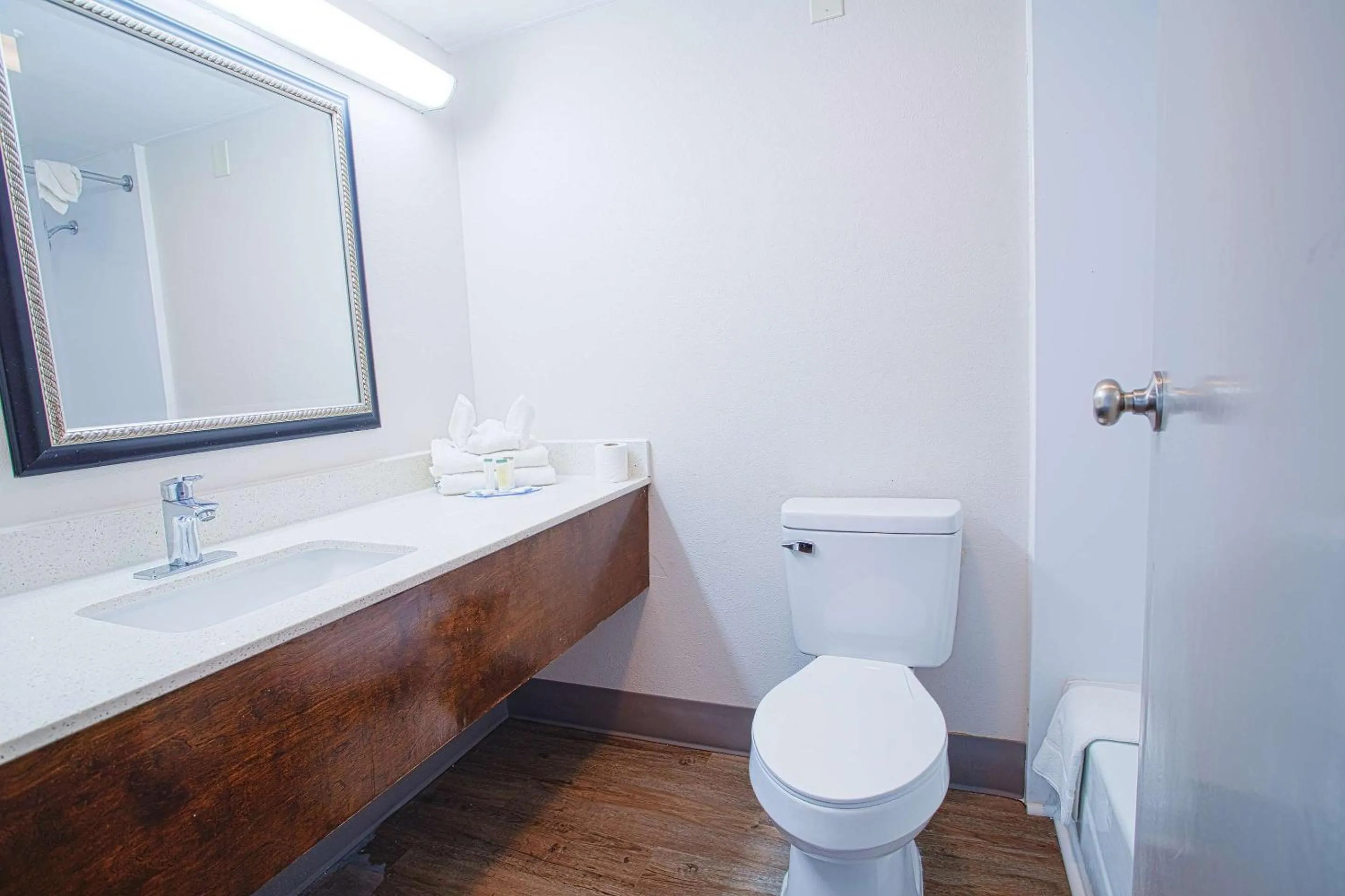 Bathroom in Americas Best Value Inn Winston-Salem