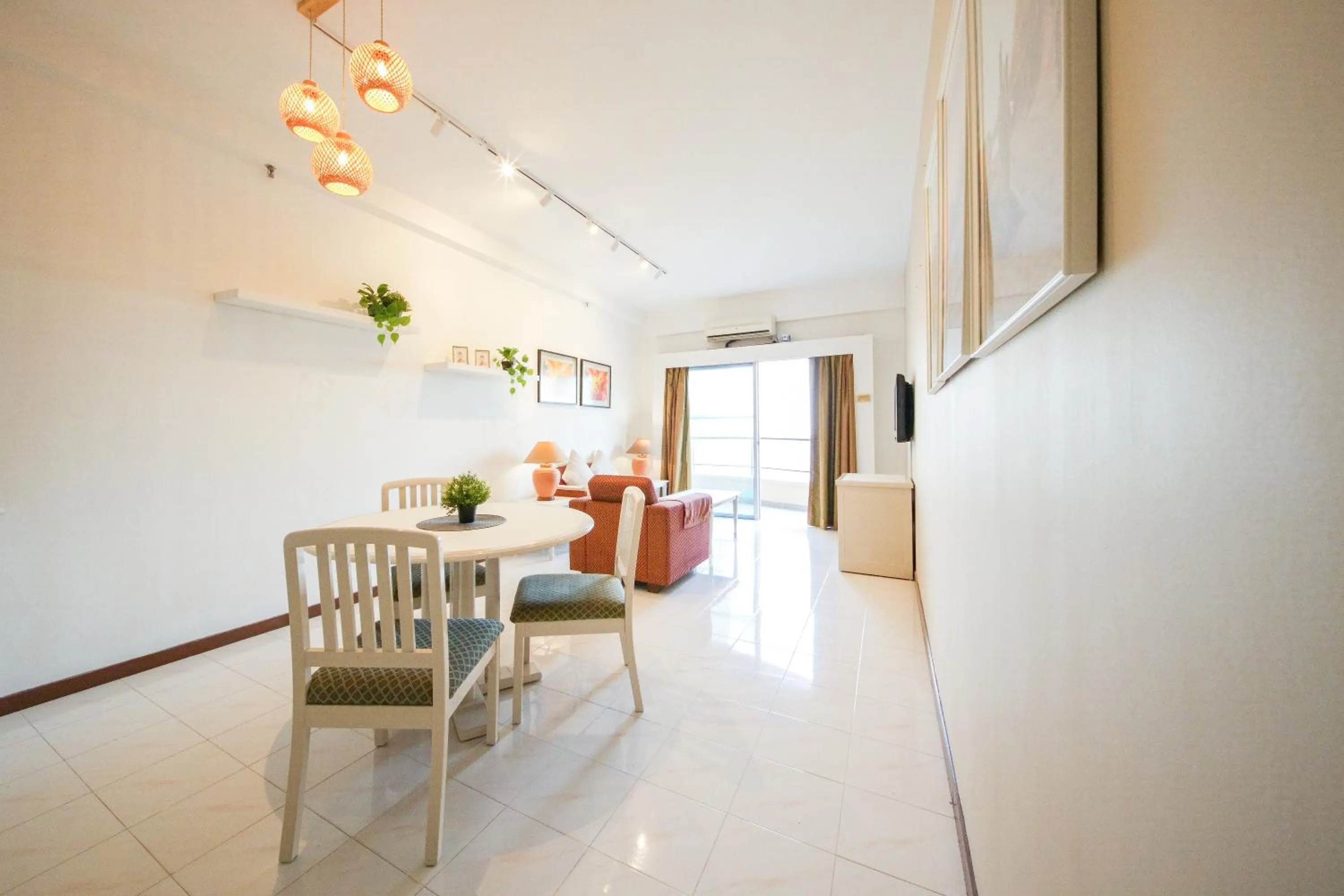 Living room in Rainbow Paradise Beach Resort