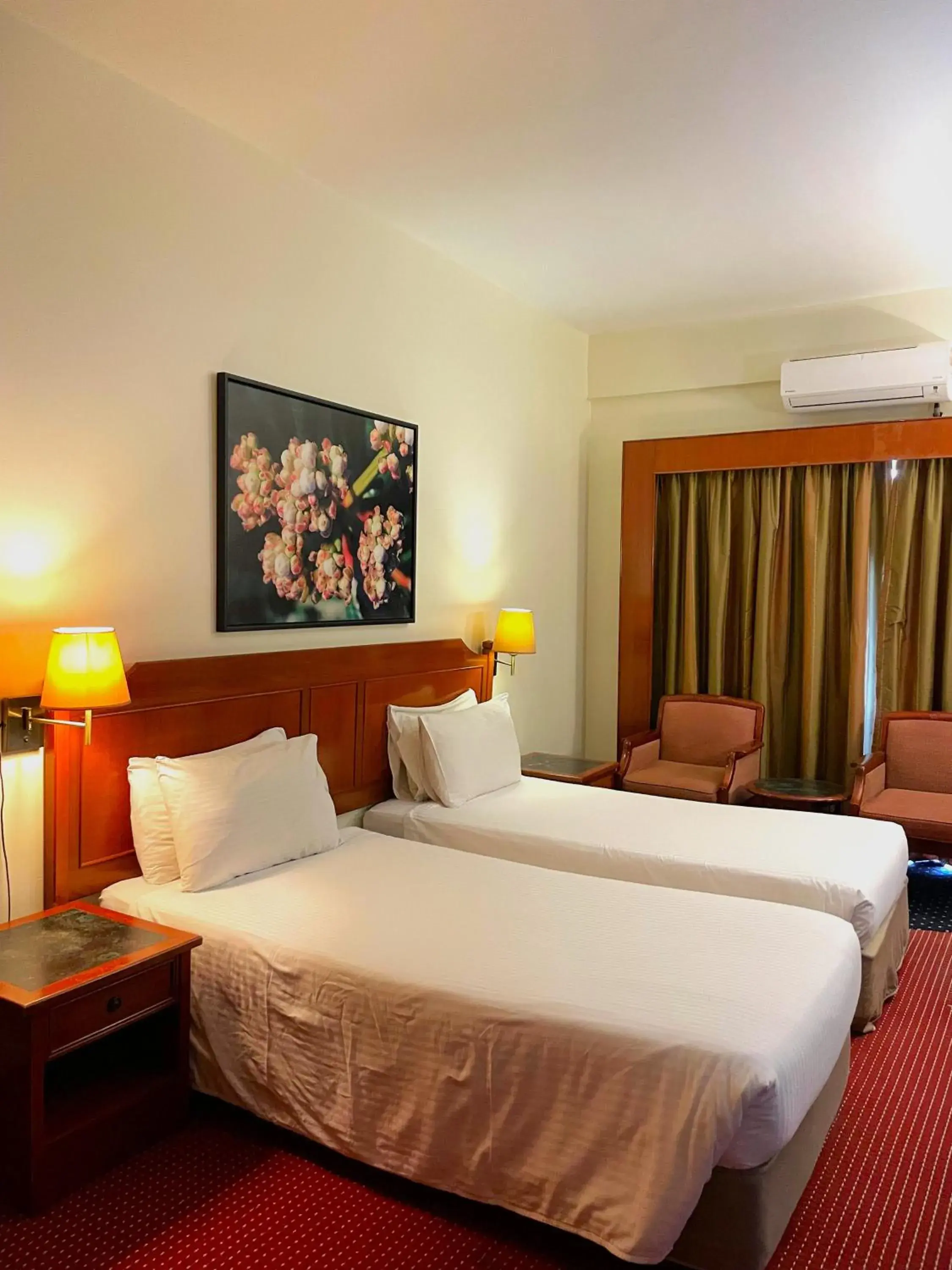 Deluxe Studio Twin in Rainbow Paradise Beach Resort Deluxe Studio Twin in Rainbow Paradise Beach Resort