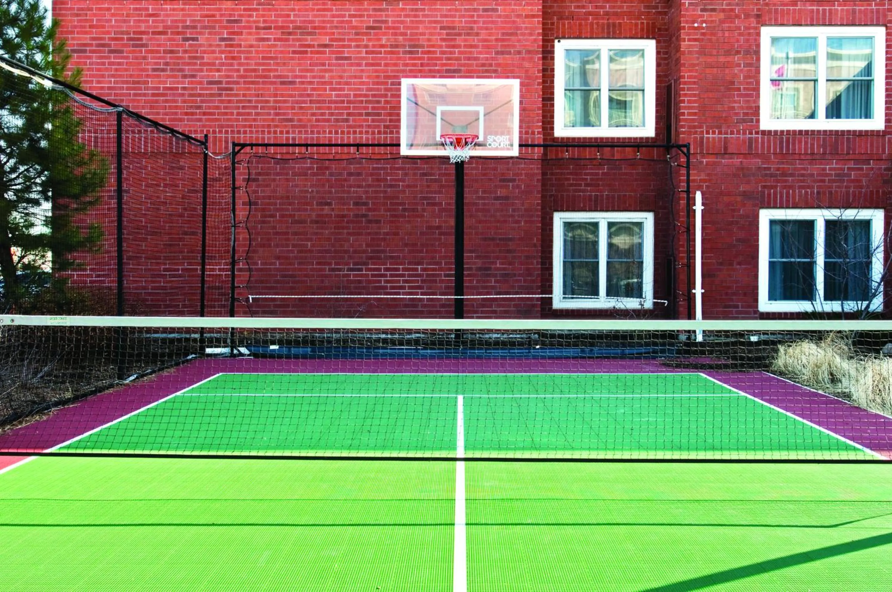 Day in Cambridge Suites Mississauga