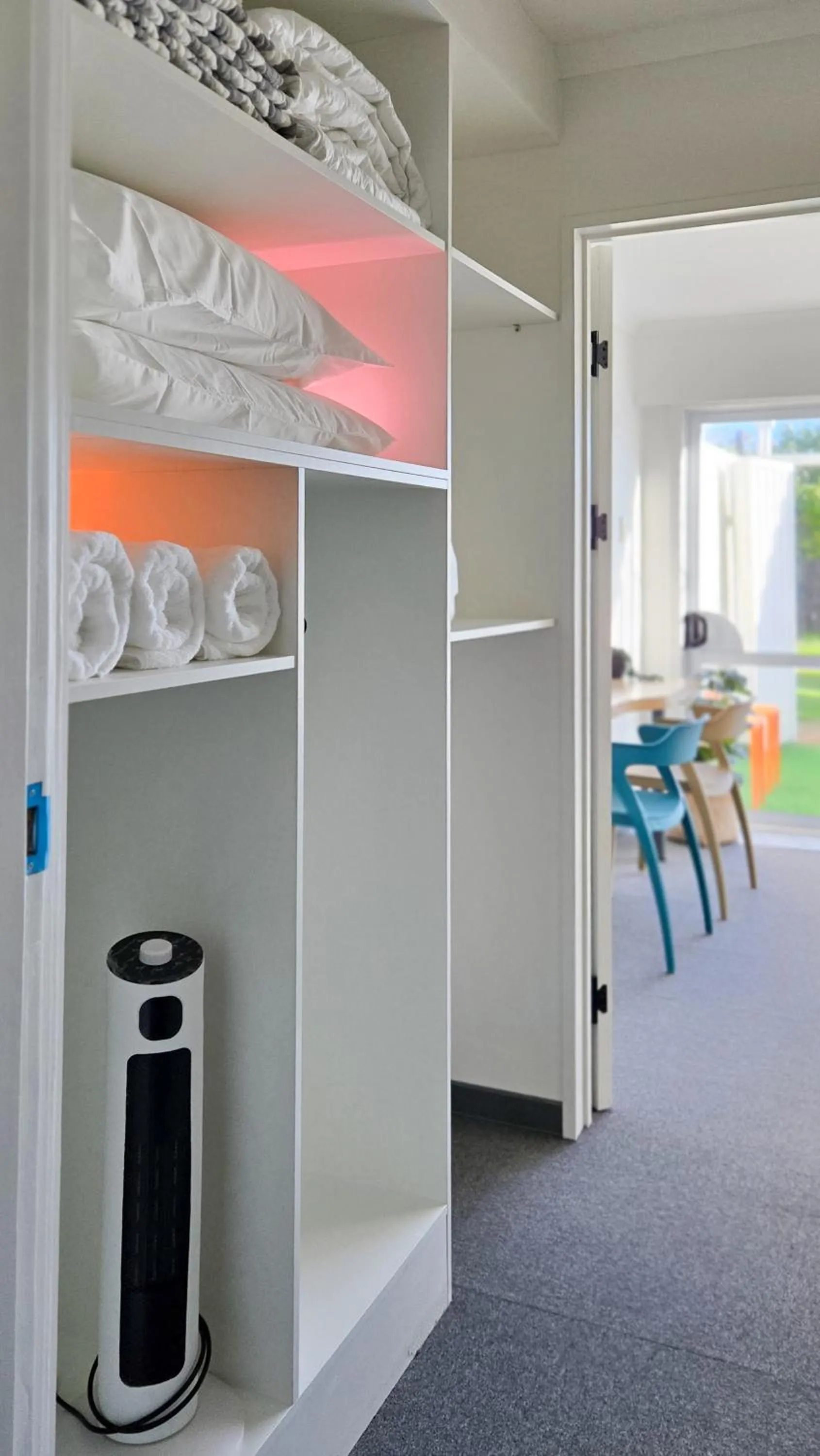 wardrobe in Alpin Motel & Conference Centre