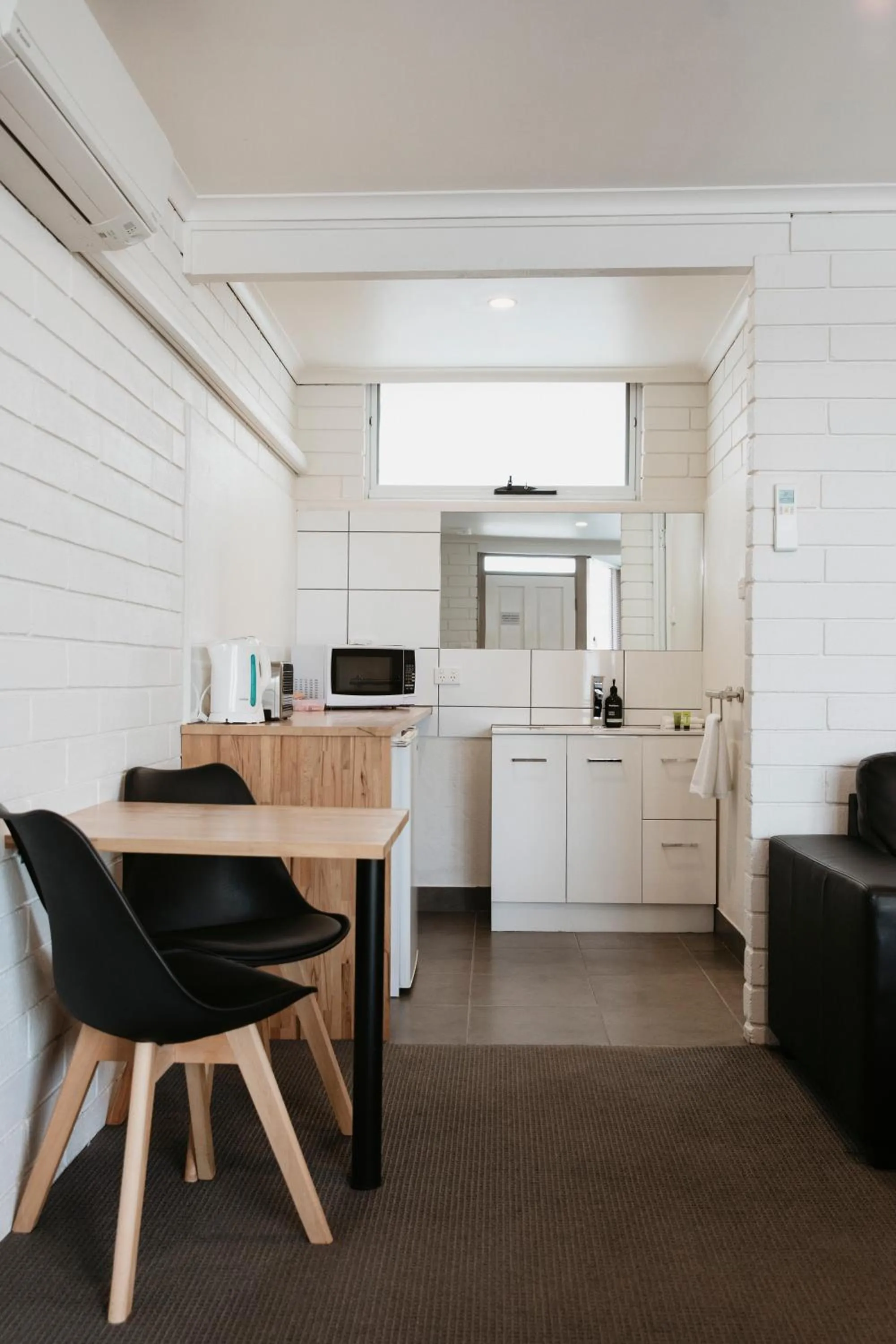 Kitchen or kitchenette in Anchor Wheel Motel