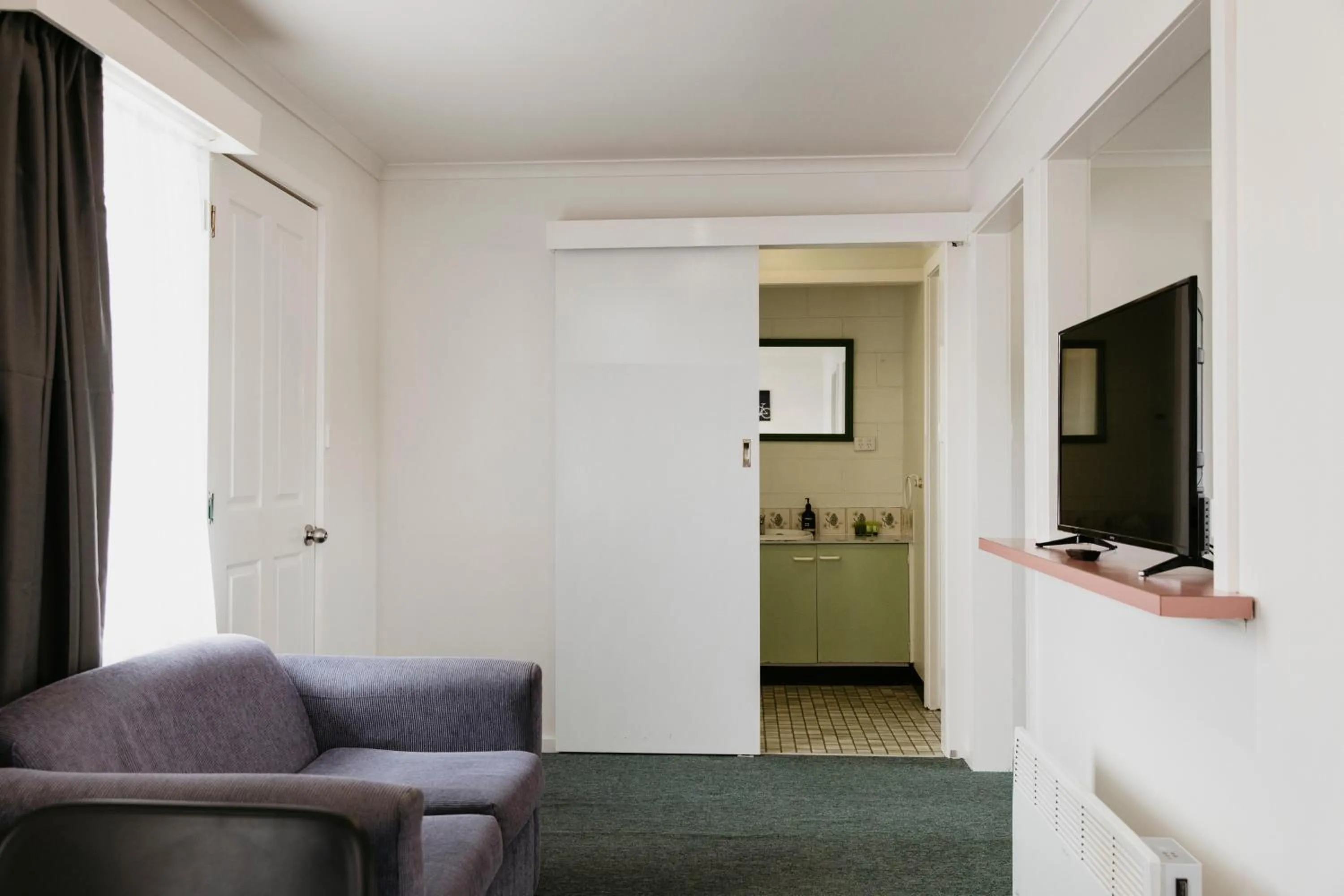 TV and multimedia in Anchor Wheel Motel