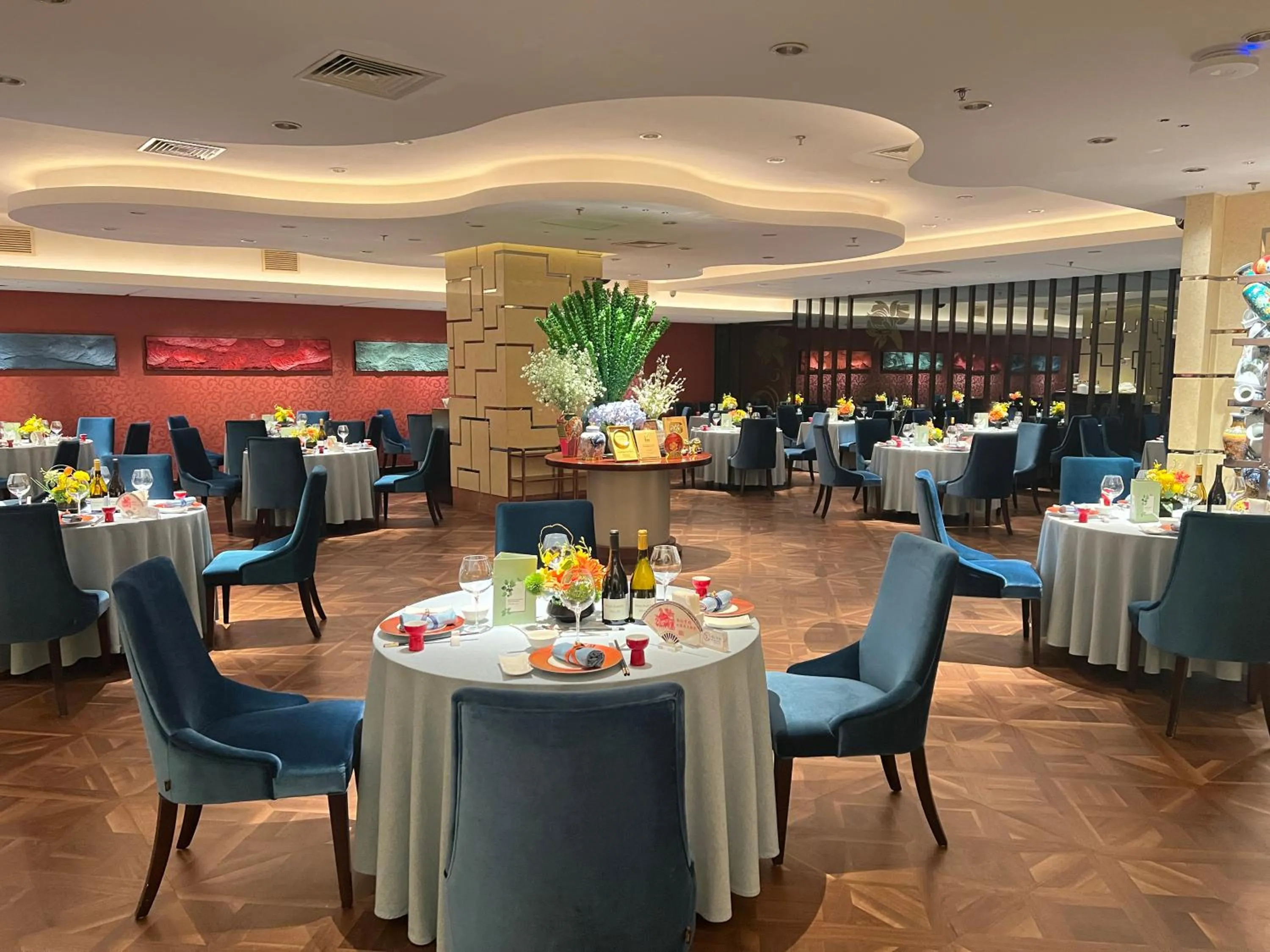 Restaurant/places to eat in Howard Johnson Paragon Hotel Beijing