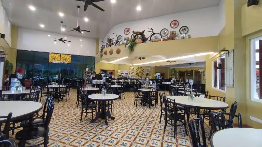 Restaurant/places to eat in Bukit Merah Laketown Resort Restaurant/places to eat in Bukit Merah Laketown Resort