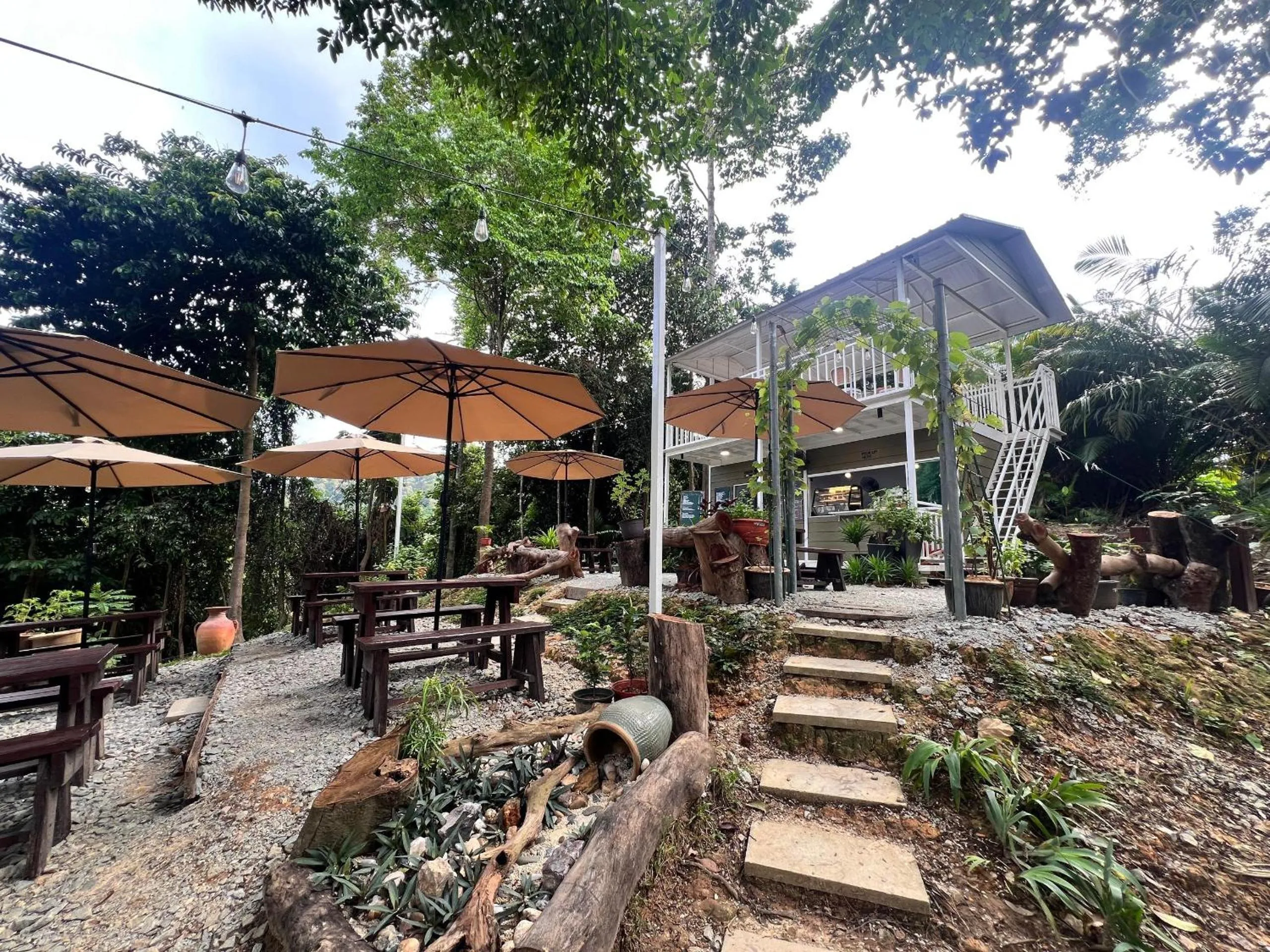 Bukit Merah Laketown Resort