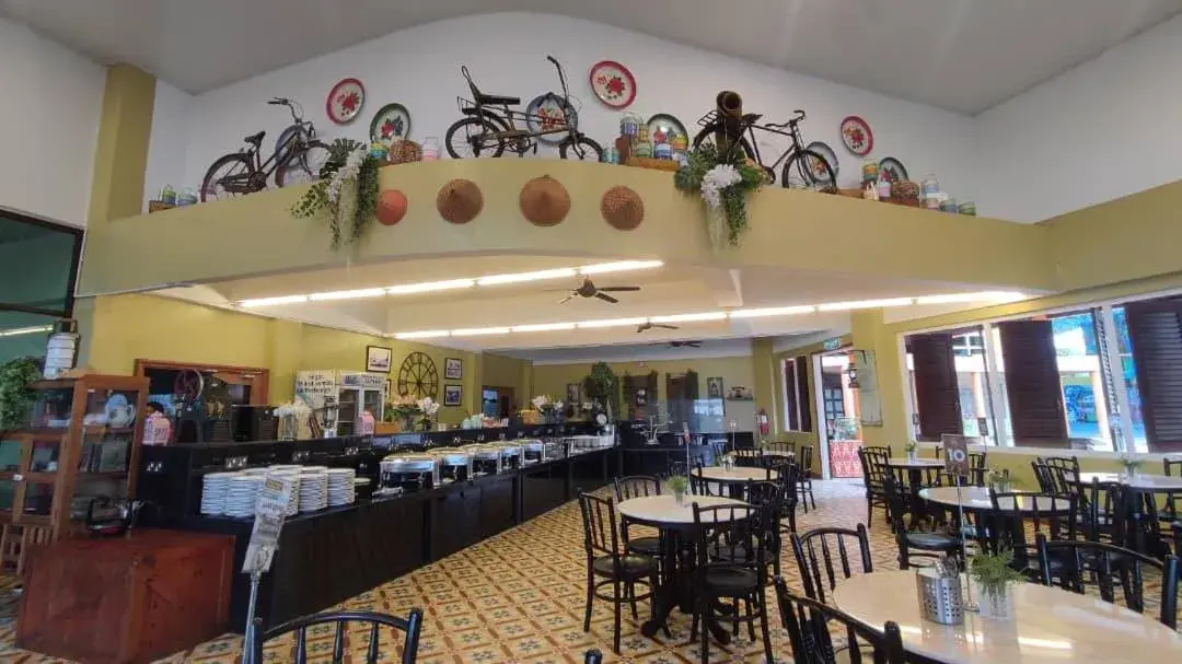 Restaurant/places to eat in Bukit Merah Laketown Resort Restaurant/places to eat in Bukit Merah Laketown Resort