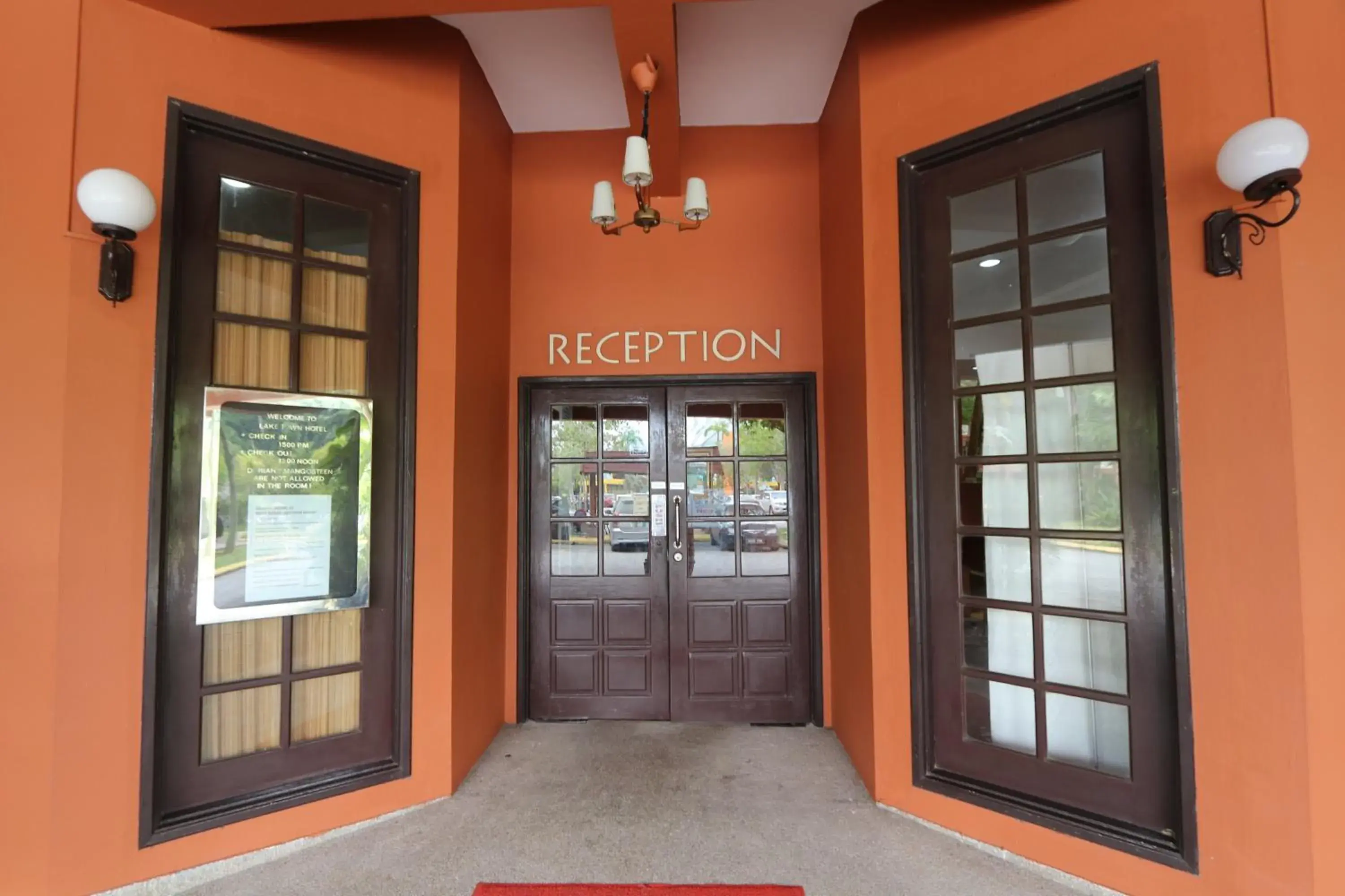 Facade/entrance in Bukit Merah Laketown Resort Facade/entrance in Bukit Merah Laketown Resort