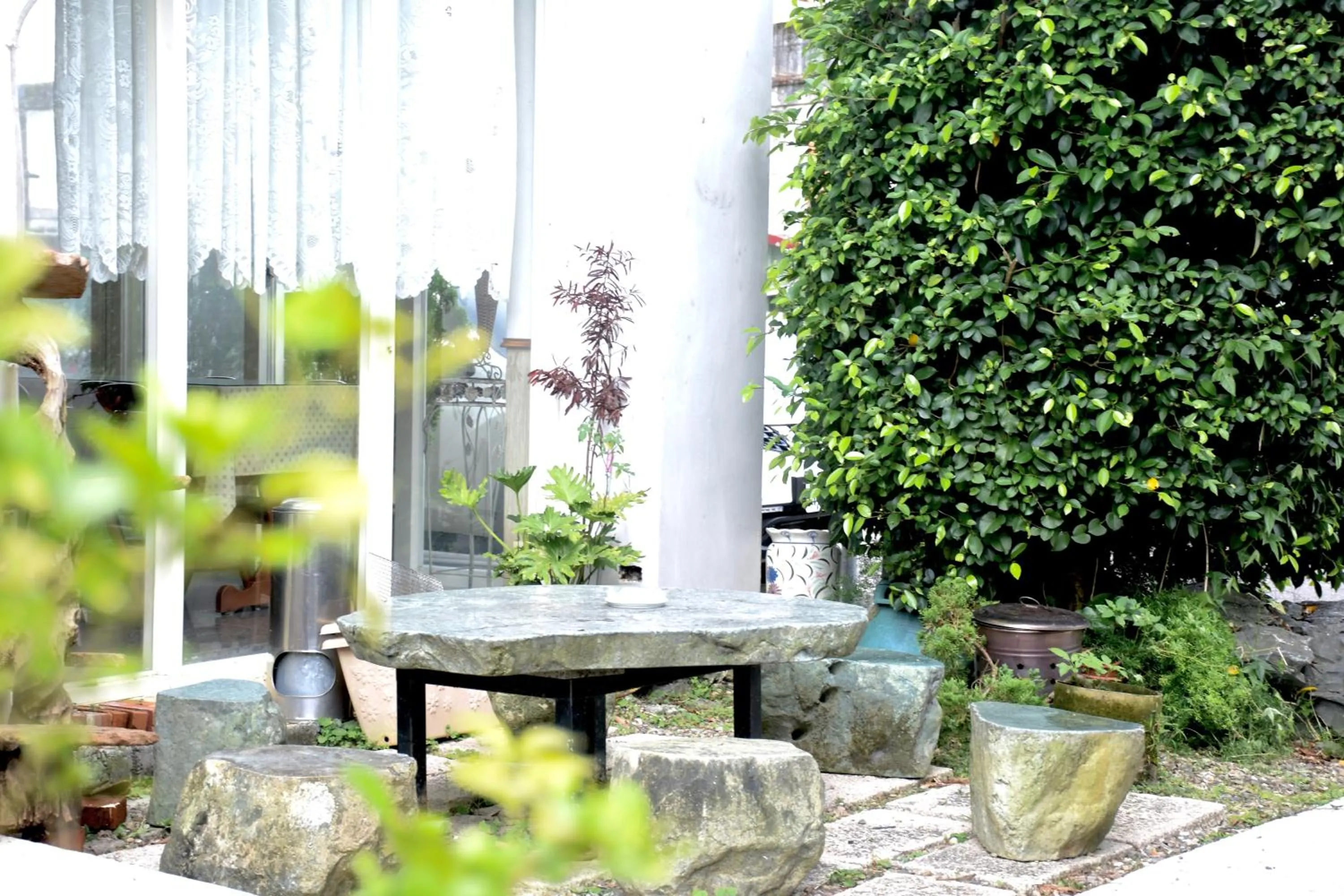 Property building in 日月潭魚池鄉秀水民宿Xiu Shui Hotel