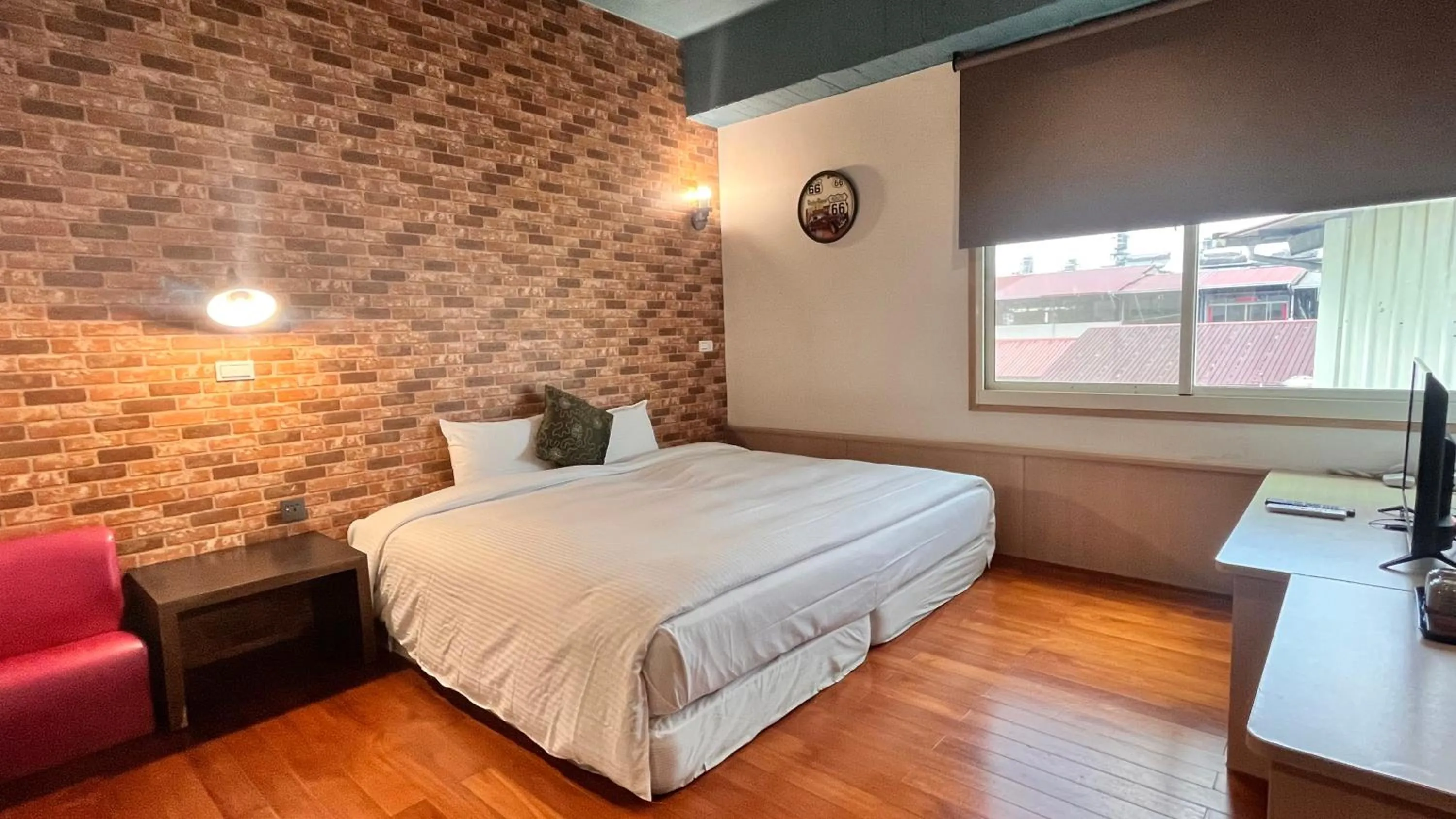 Photo of the whole room, Bed in 日月潭魚池鄉秀水民宿Xiu Shui Hotel