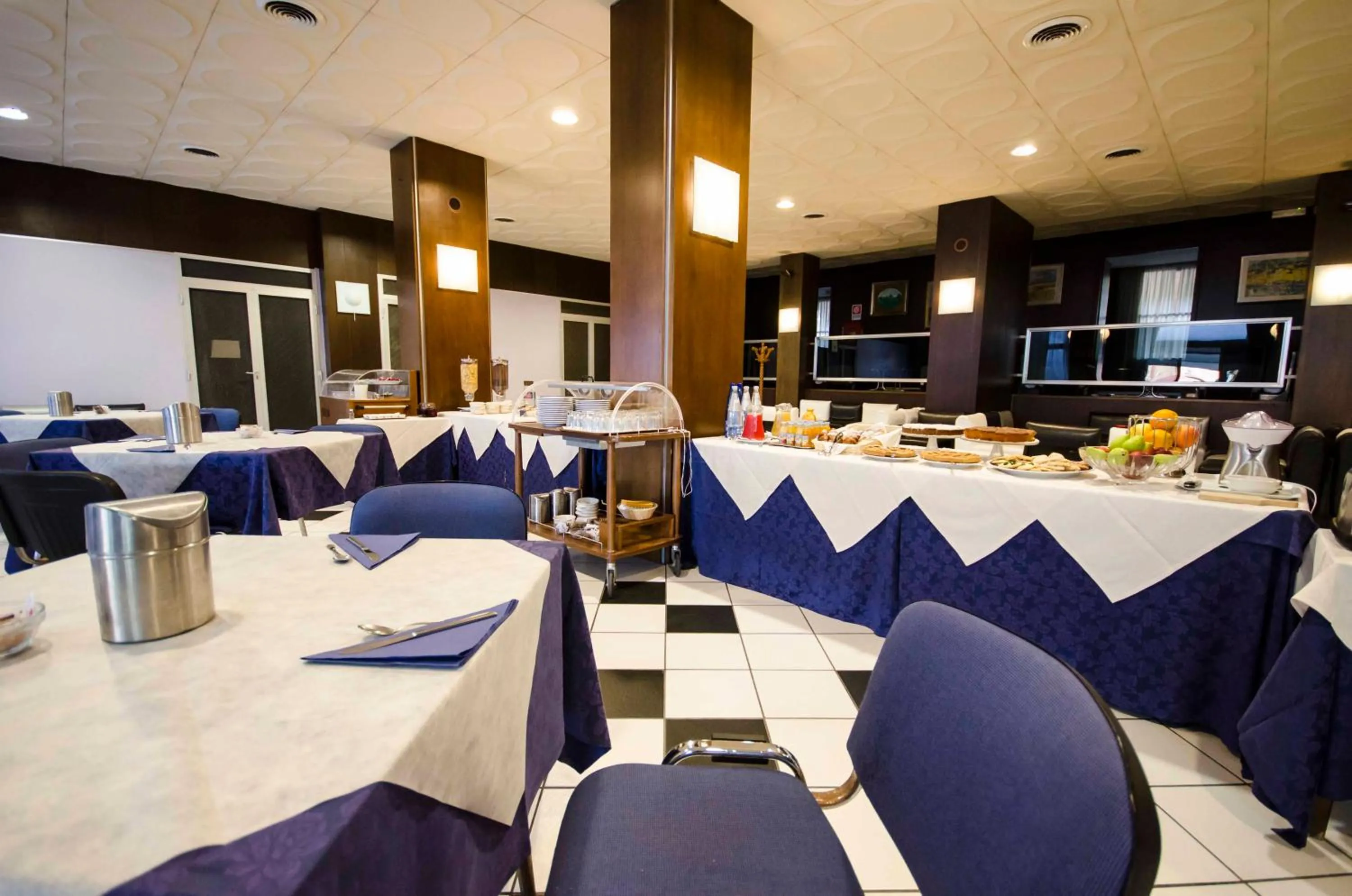 Breakfast in Grand Hotel Helios