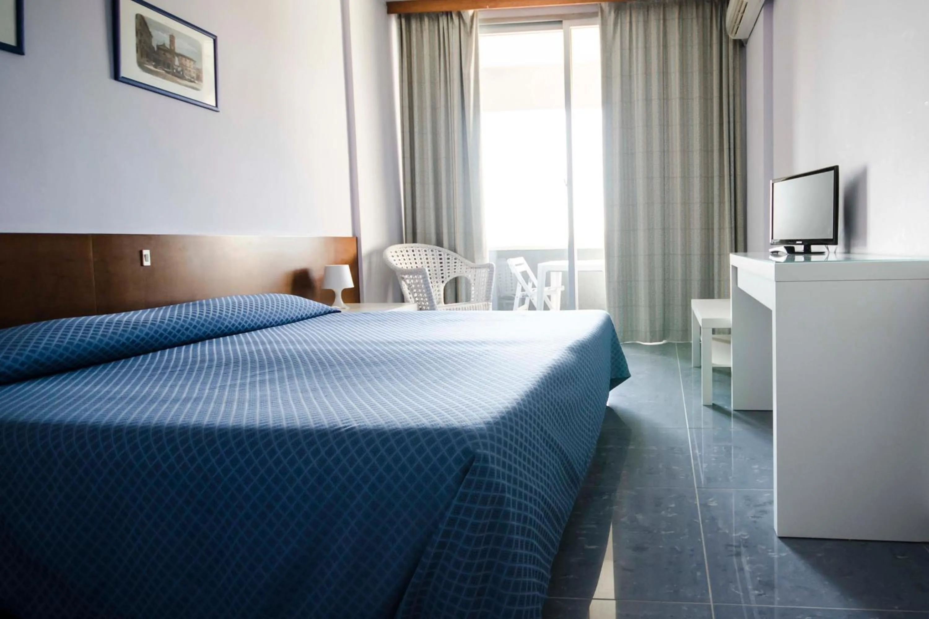 Photo of the whole room, Bed in Grand Hotel Helios