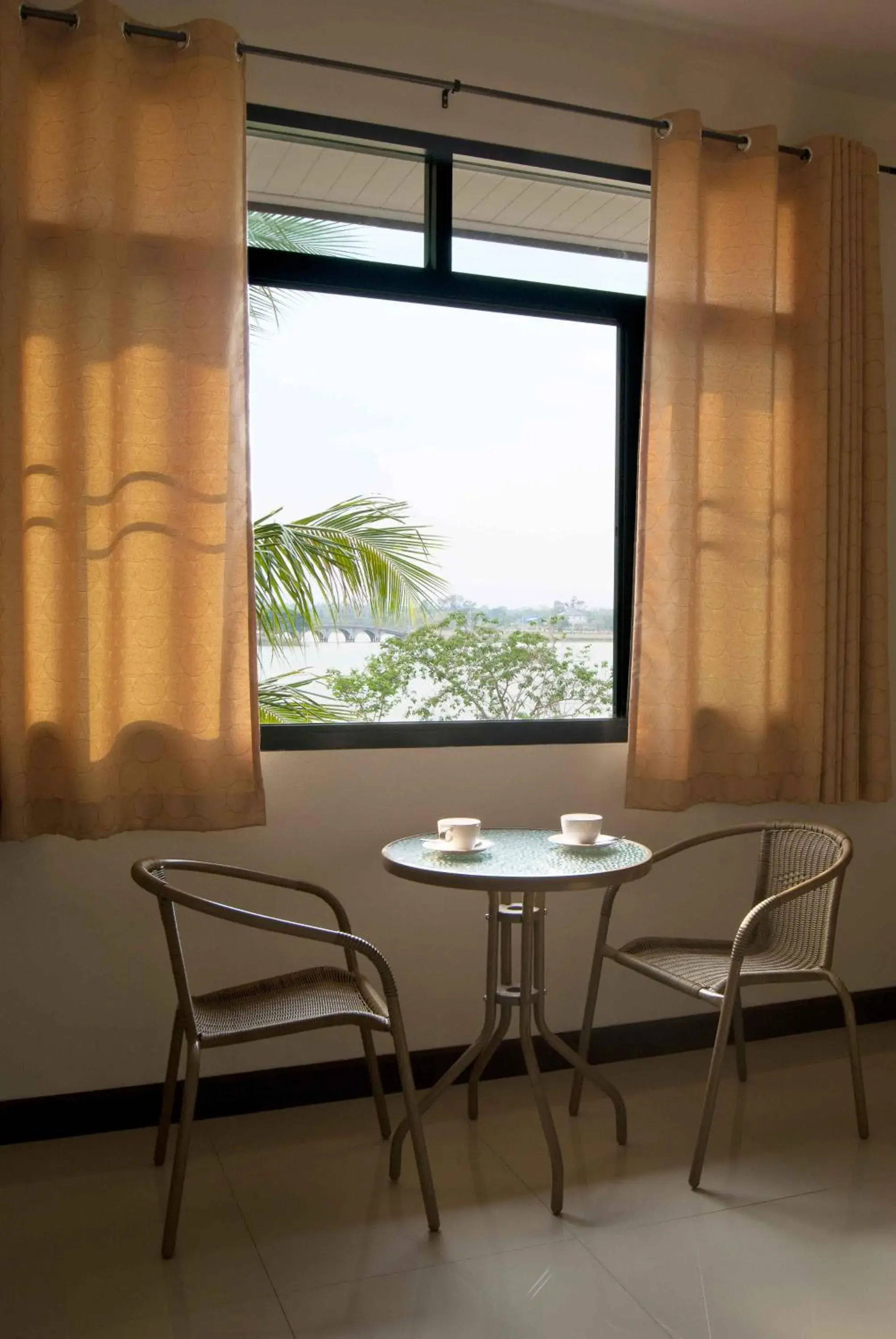 Suporn Lakeview Suporn Lakeview