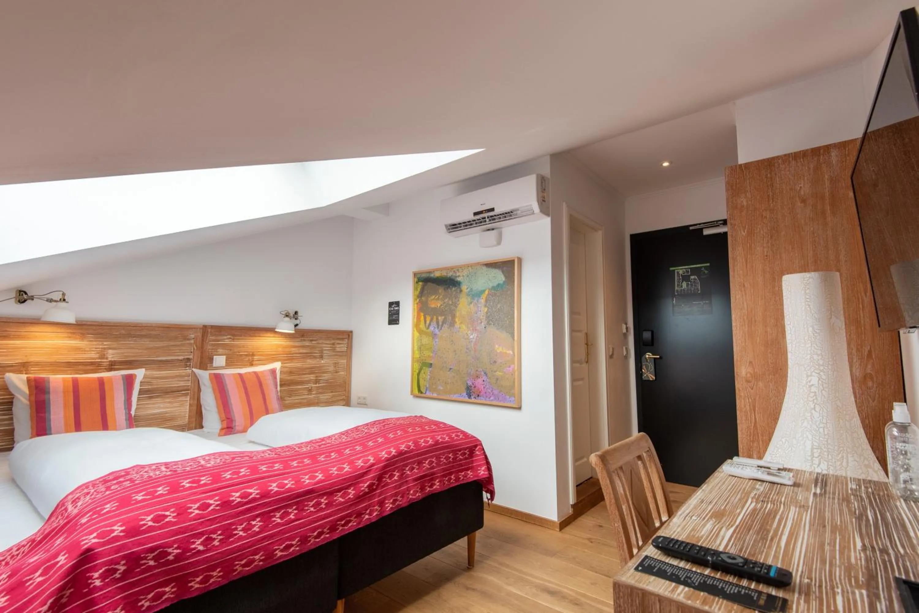 Bedroom, Bed in Lulu Guldsmeden