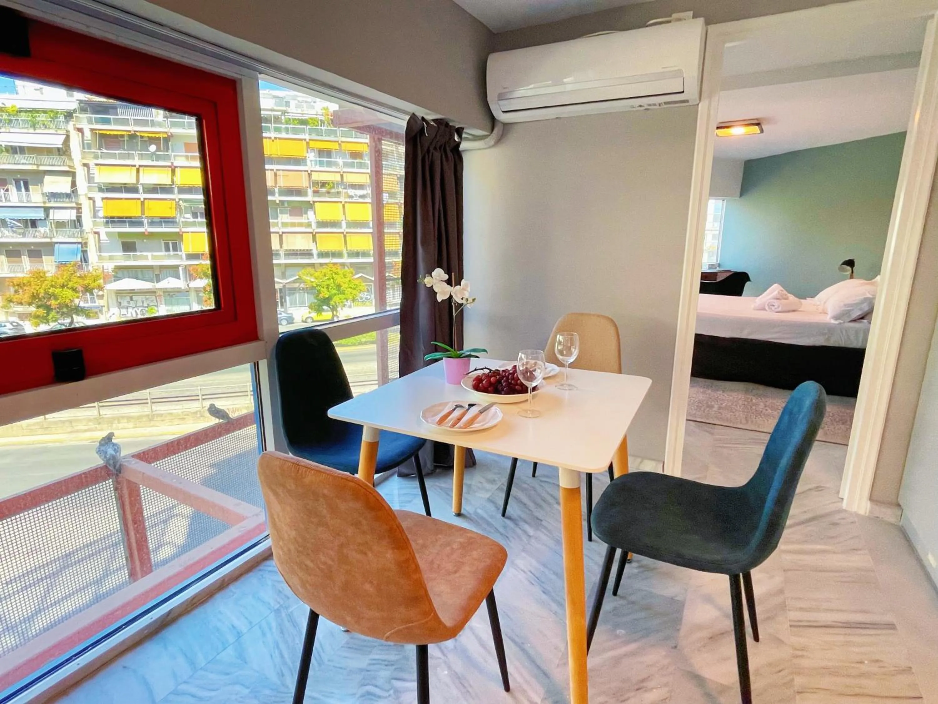 Dining area in WSD Baia Acropolis Hotel Apartment