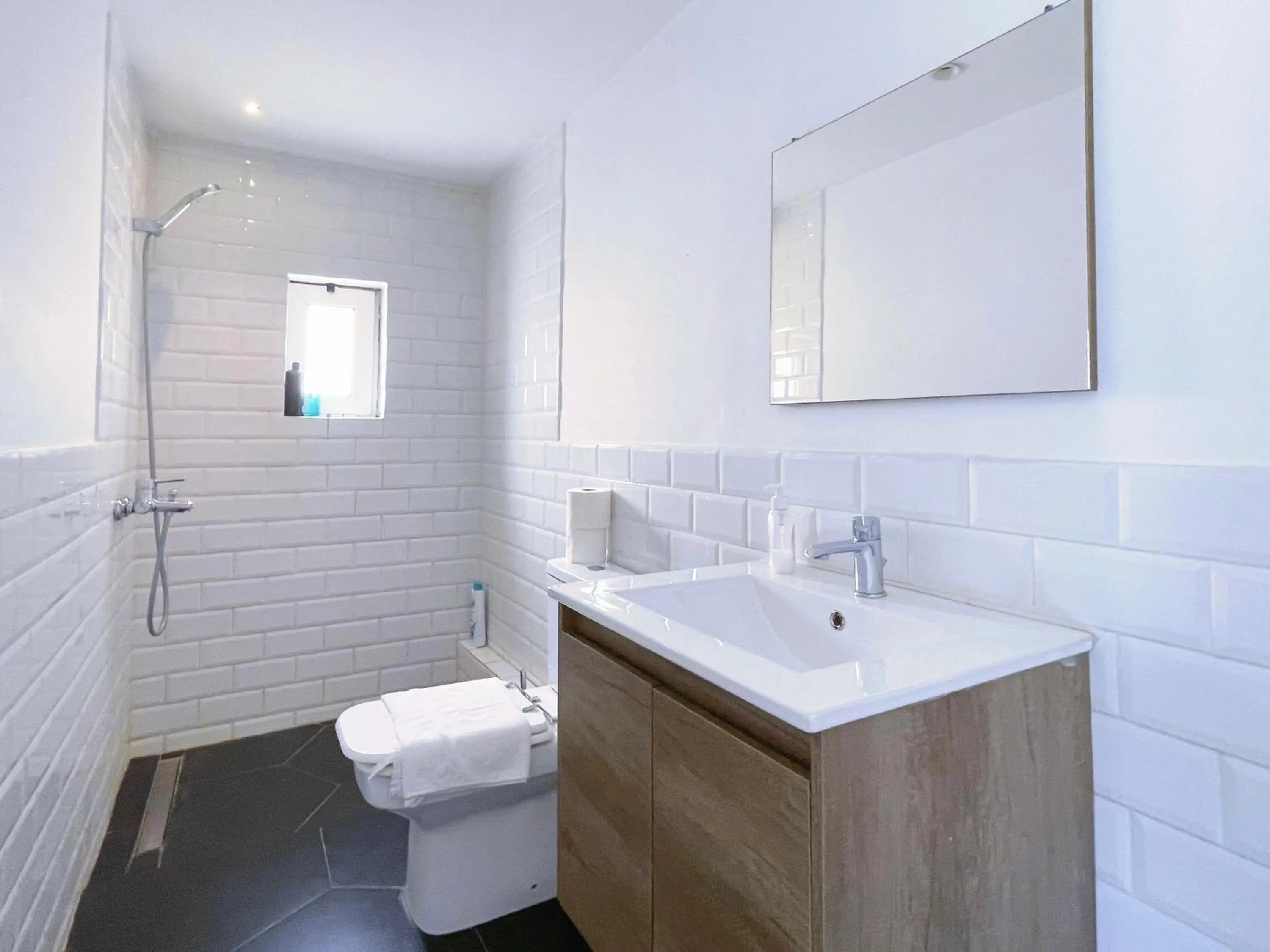 Bathroom in WSD Baia Acropolis Hotel Apartment