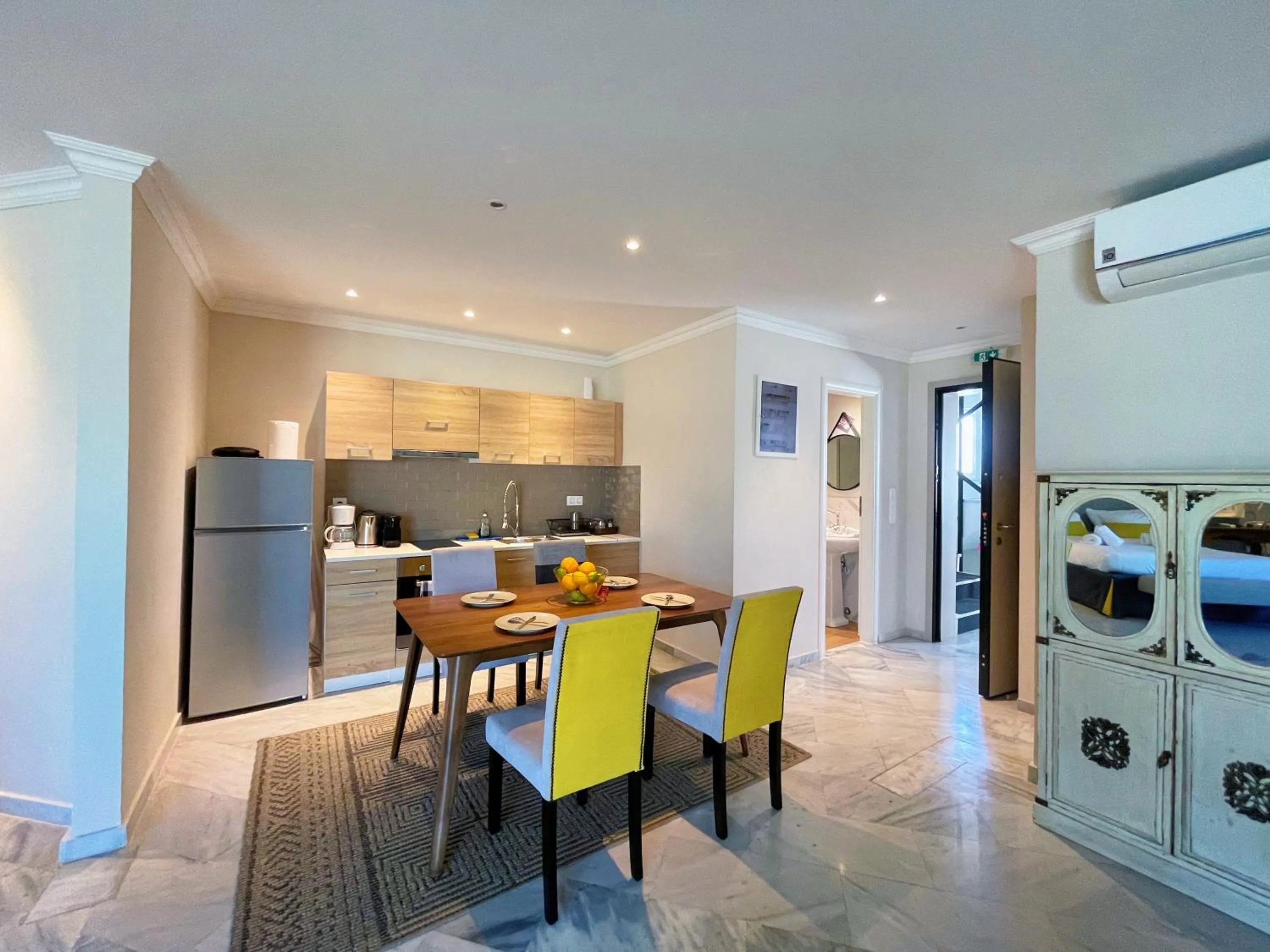 Kitchen or kitchenette in WSD Baia Acropolis Hotel Apartment