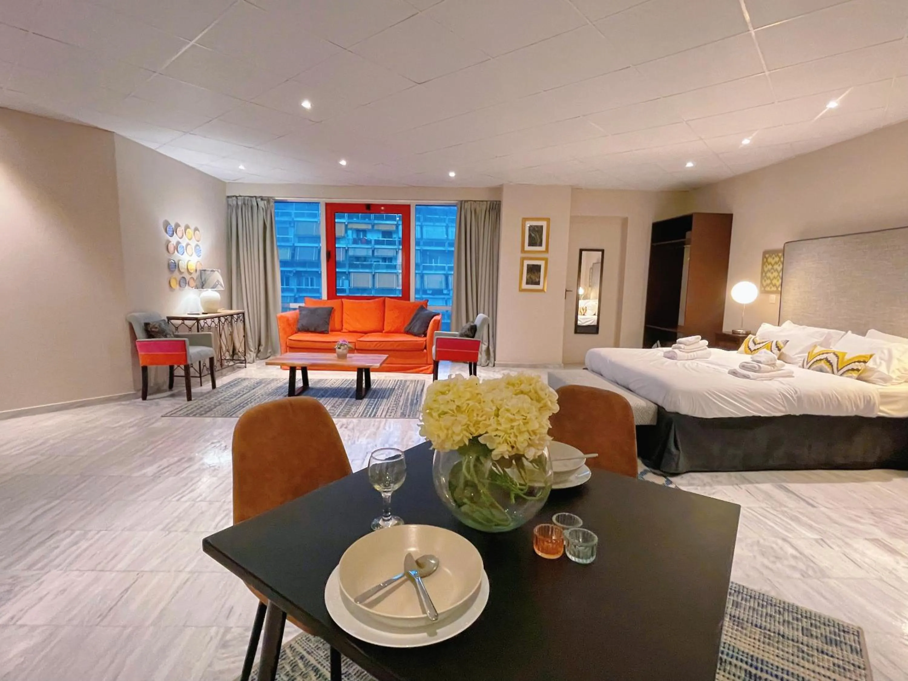 Dining area in WSD Baia Acropolis Hotel Apartment