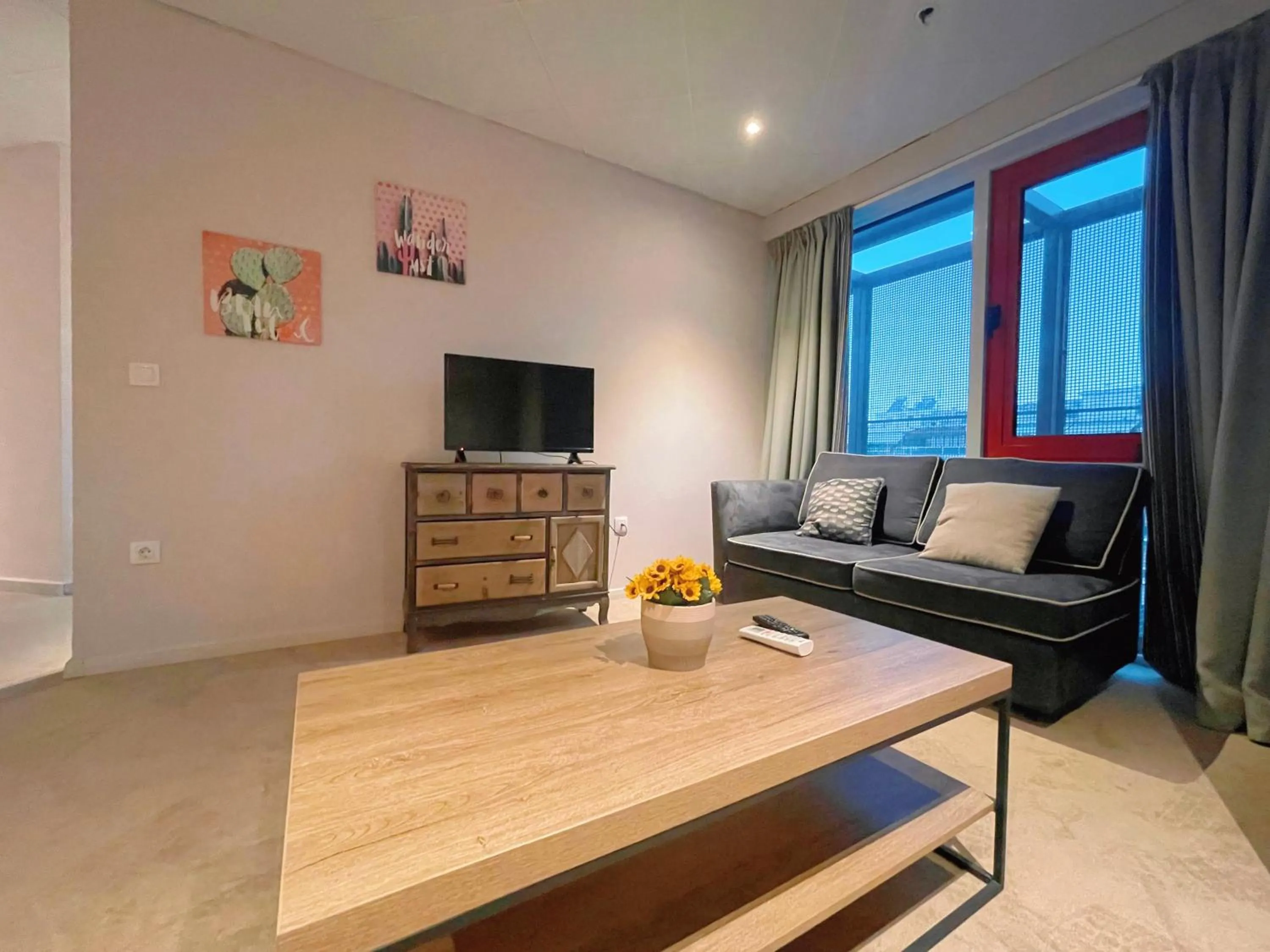 TV and multimedia in WSD Baia Acropolis Hotel Apartment