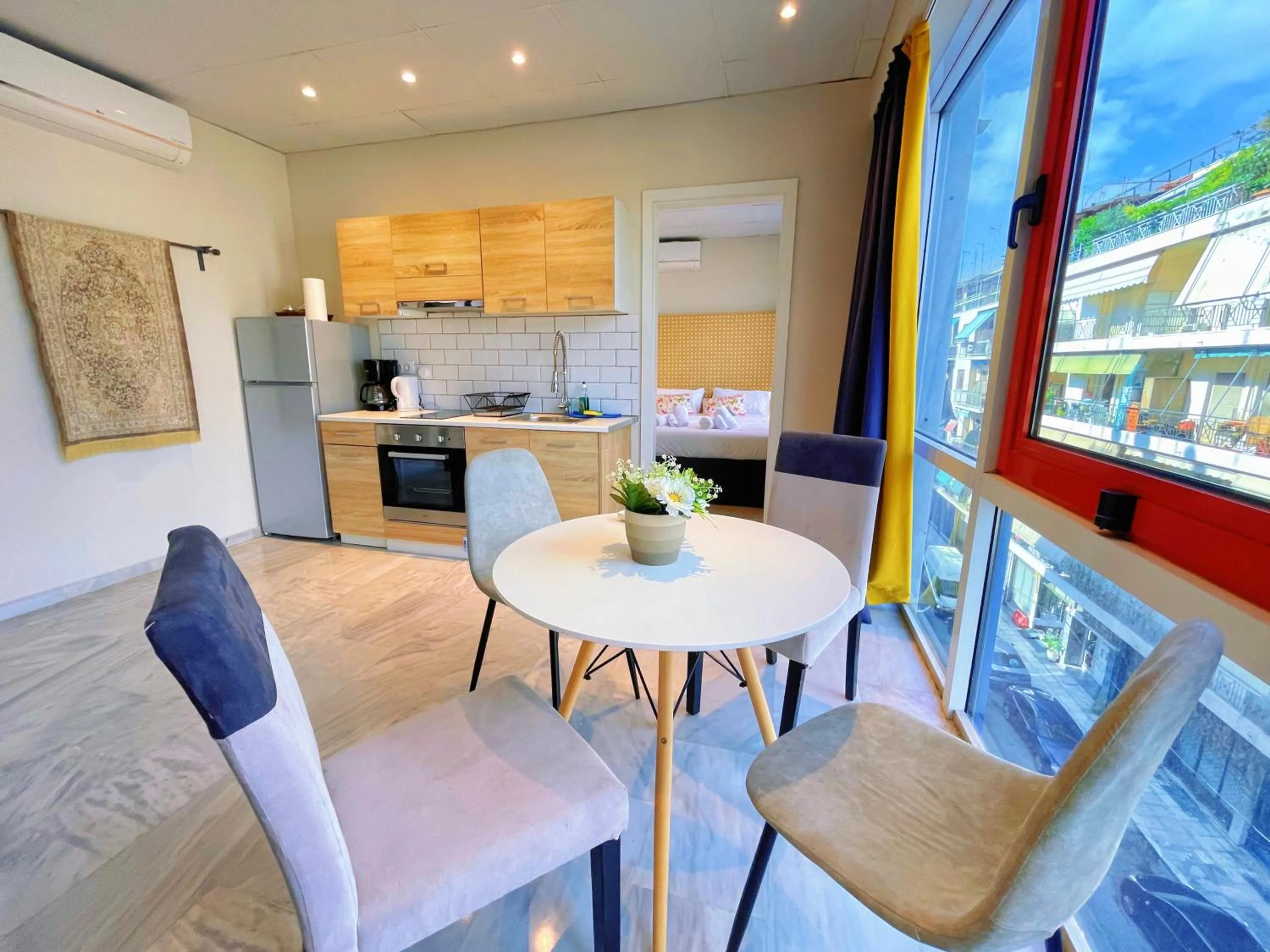 Dining area in WSD Baia Acropolis Hotel Apartment
