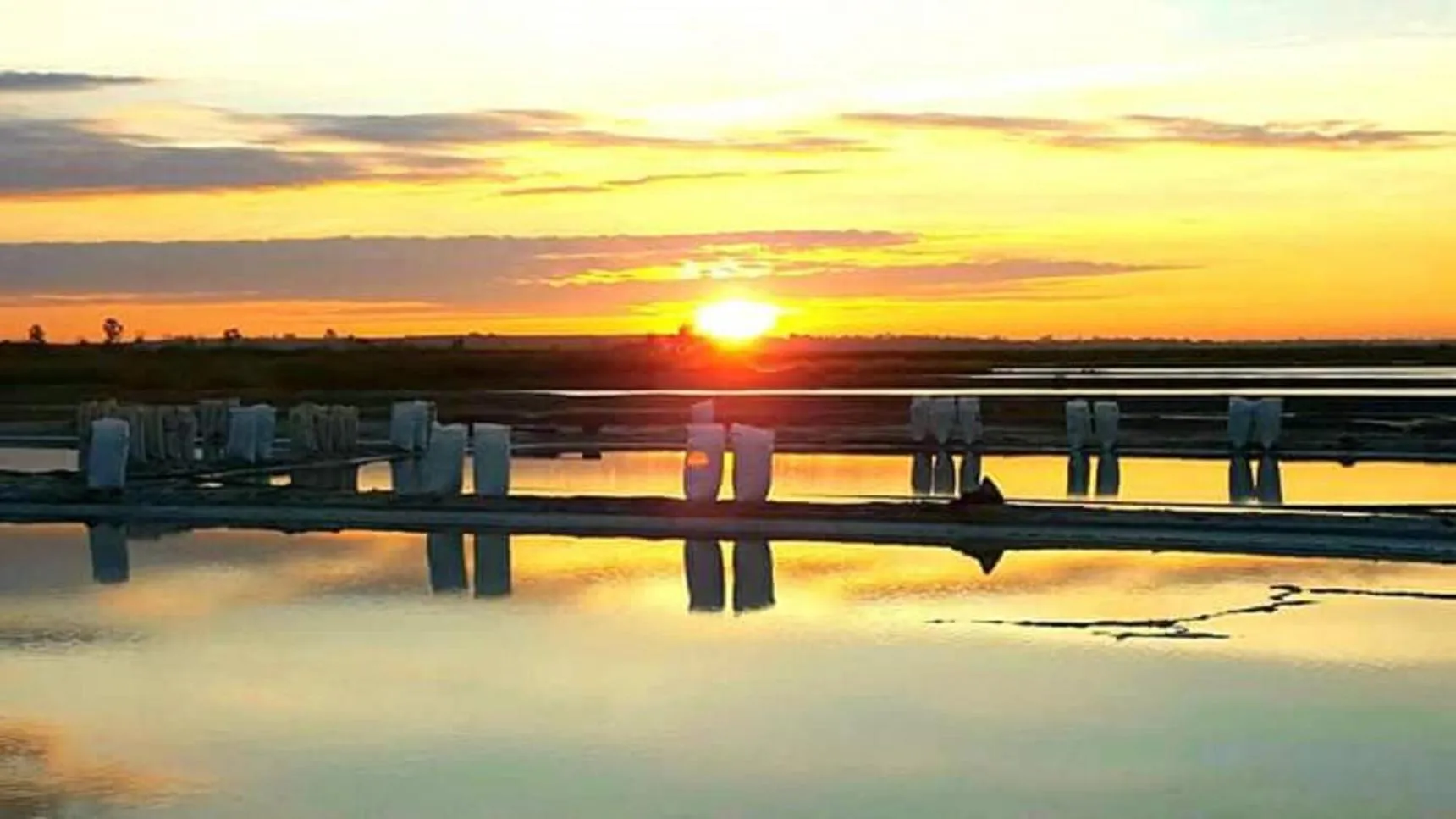 Natural landscape in Heuan Na Khee