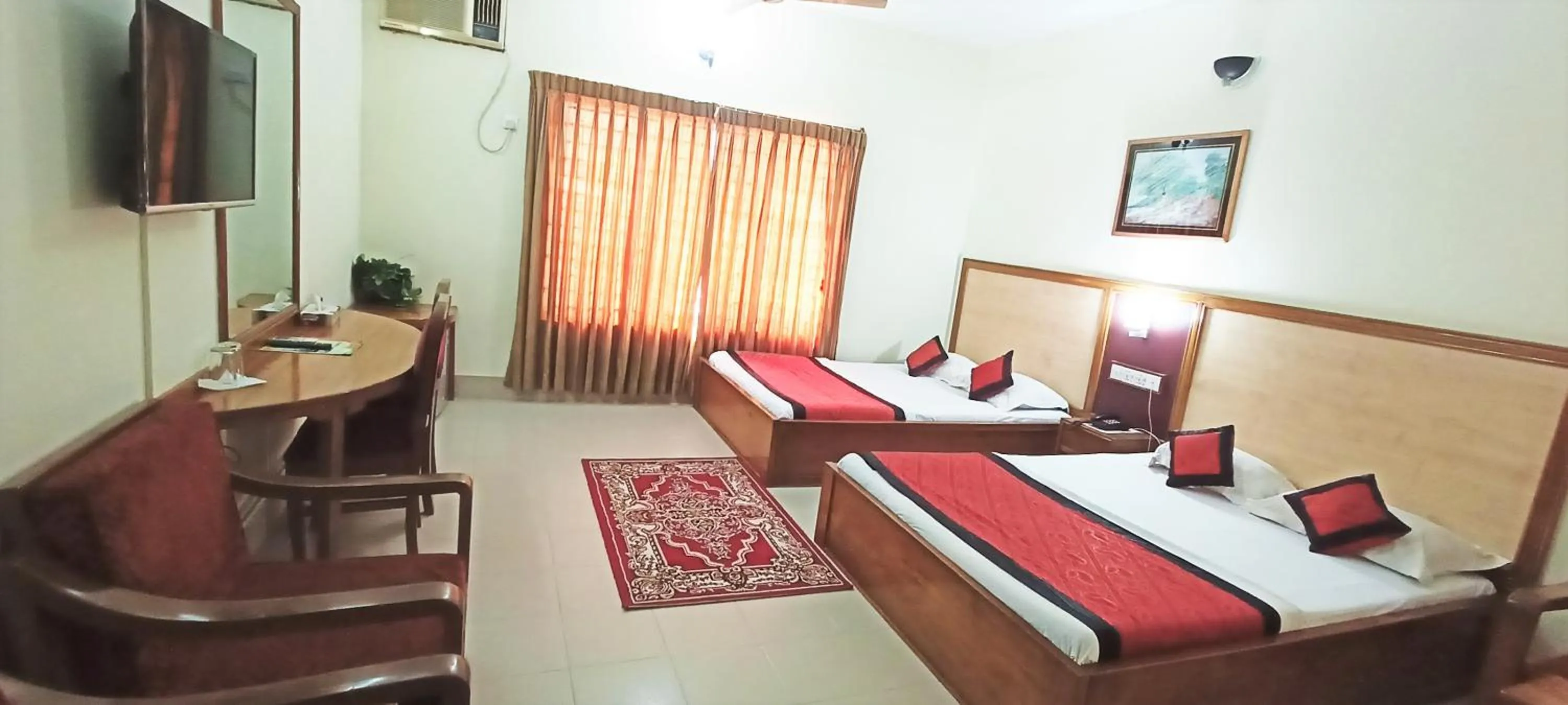 Bedroom, Bed in Hotel Supreme