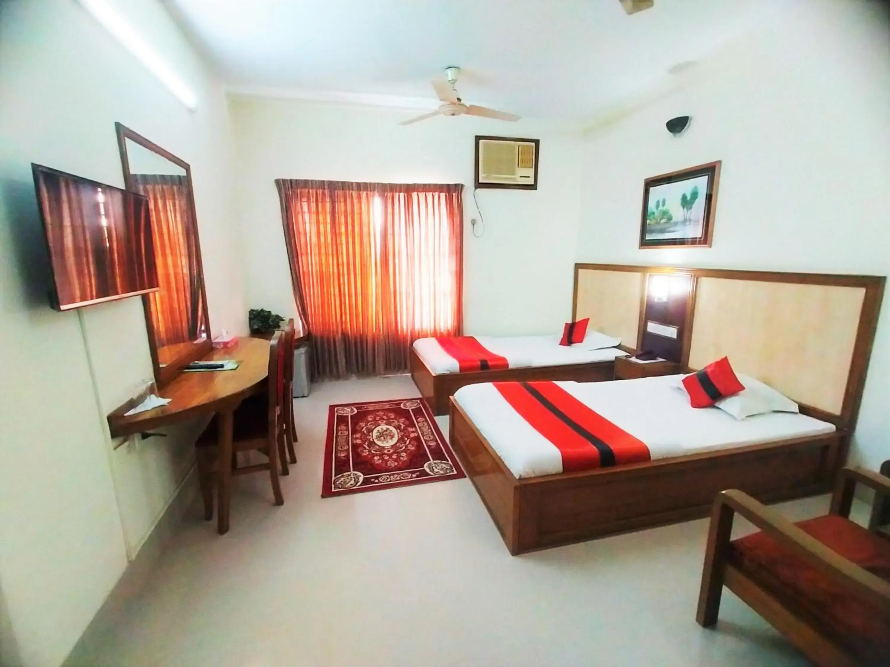 Deluxe Double or Twin Room in Hotel Supreme Deluxe Double or Twin Room in Hotel Supreme