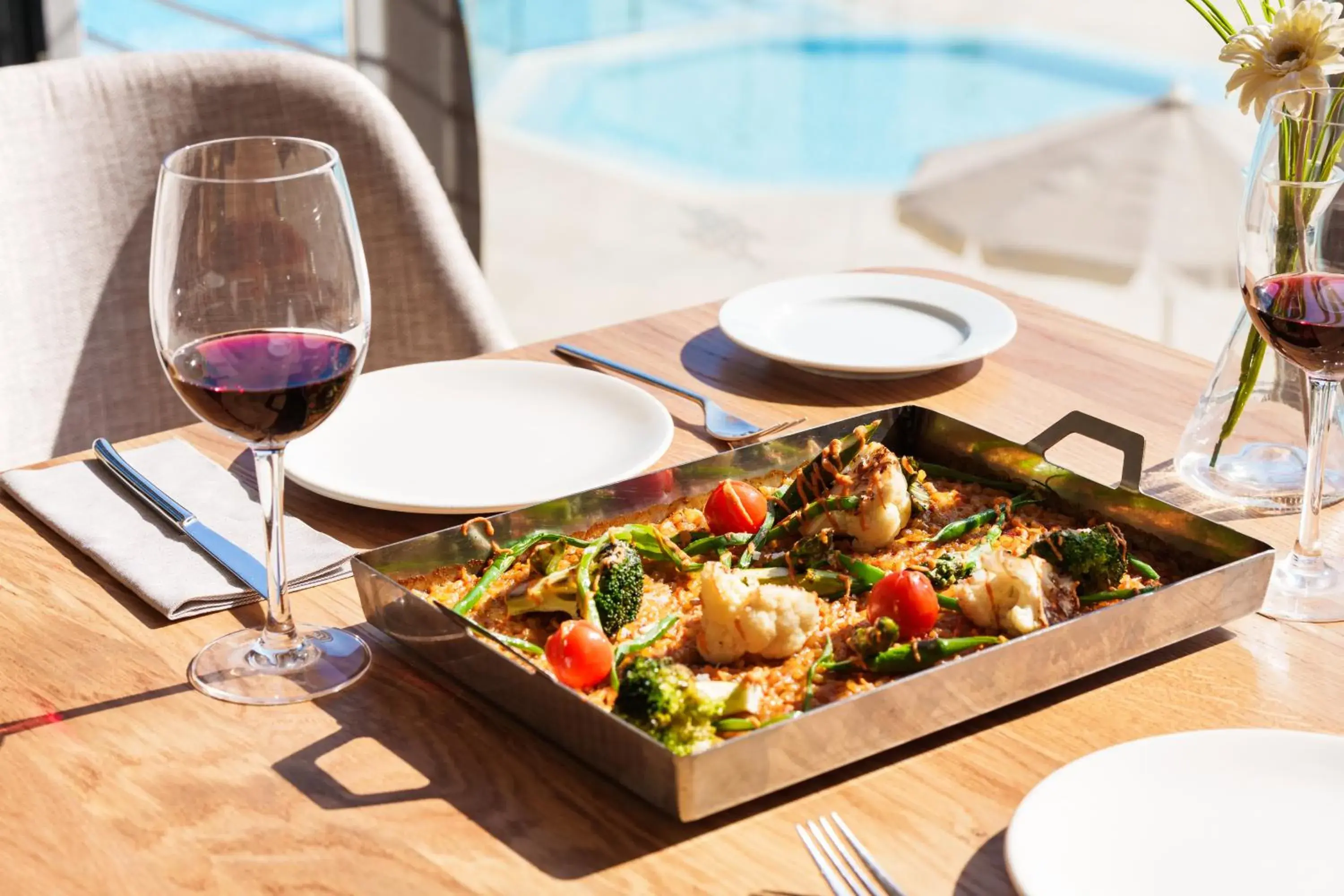 Restaurant/places to eat in Bahia Suites Camp de Mar Restaurant/places to eat in Bahia Suites Camp de Mar