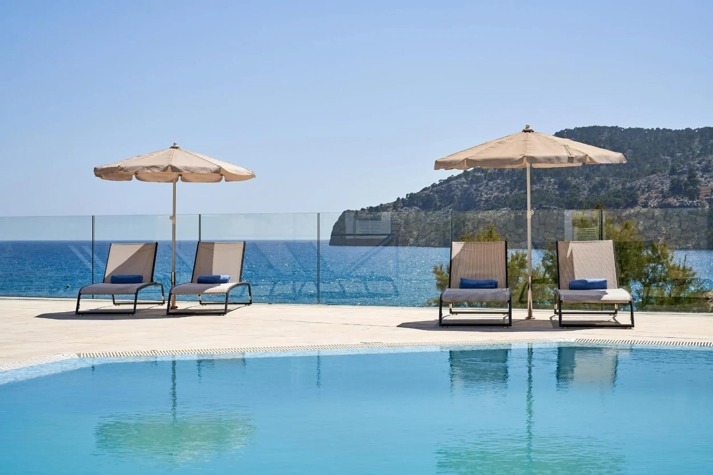 Pool view in Bahia Suites Camp de Mar Pool view in Bahia Suites Camp de Mar