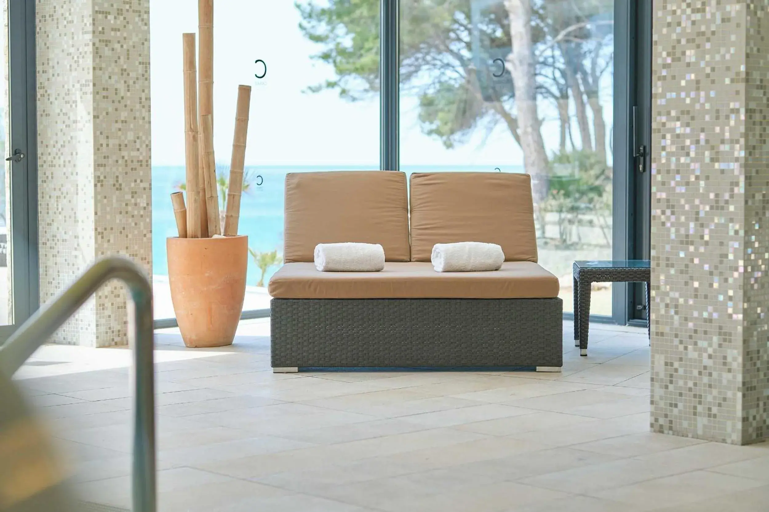 Spa and wellness centre/facilities in Bahia Suites Camp de Mar Spa and wellness centre/facilities in Bahia Suites Camp de Mar