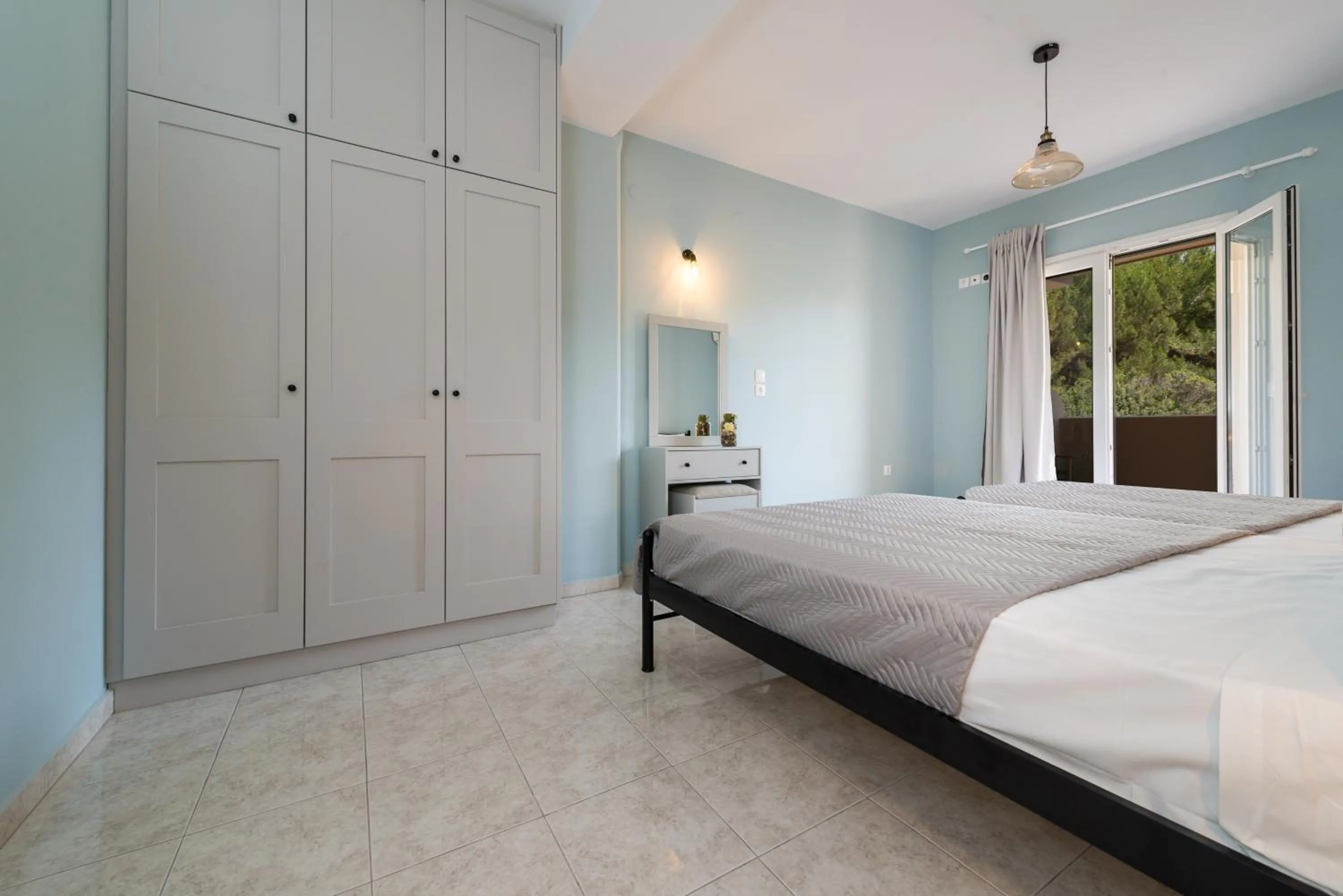 Bedroom, Bed in Egialion Iqia