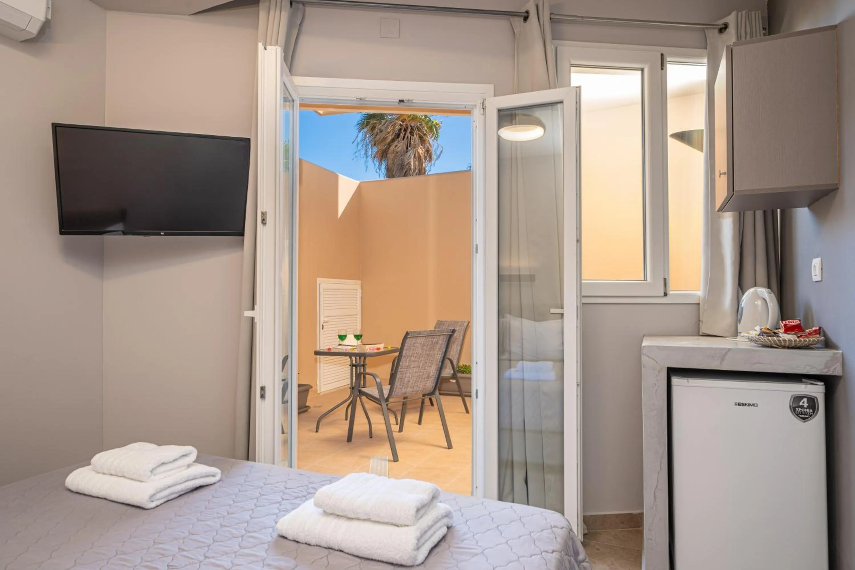 TV and multimedia, Bed in Egialion Iqia