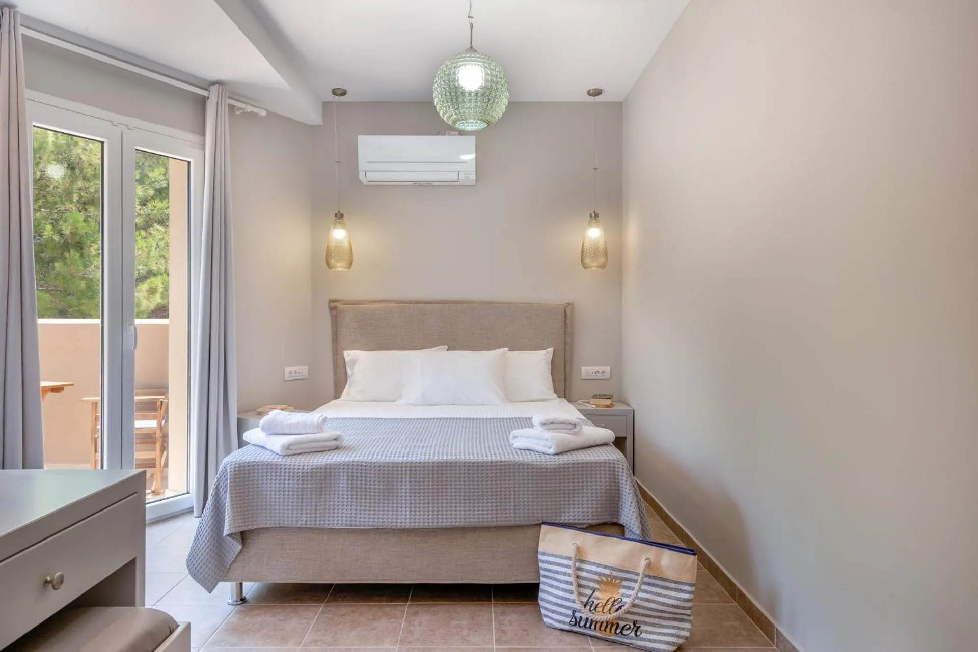 Bed in Egialion Iqia